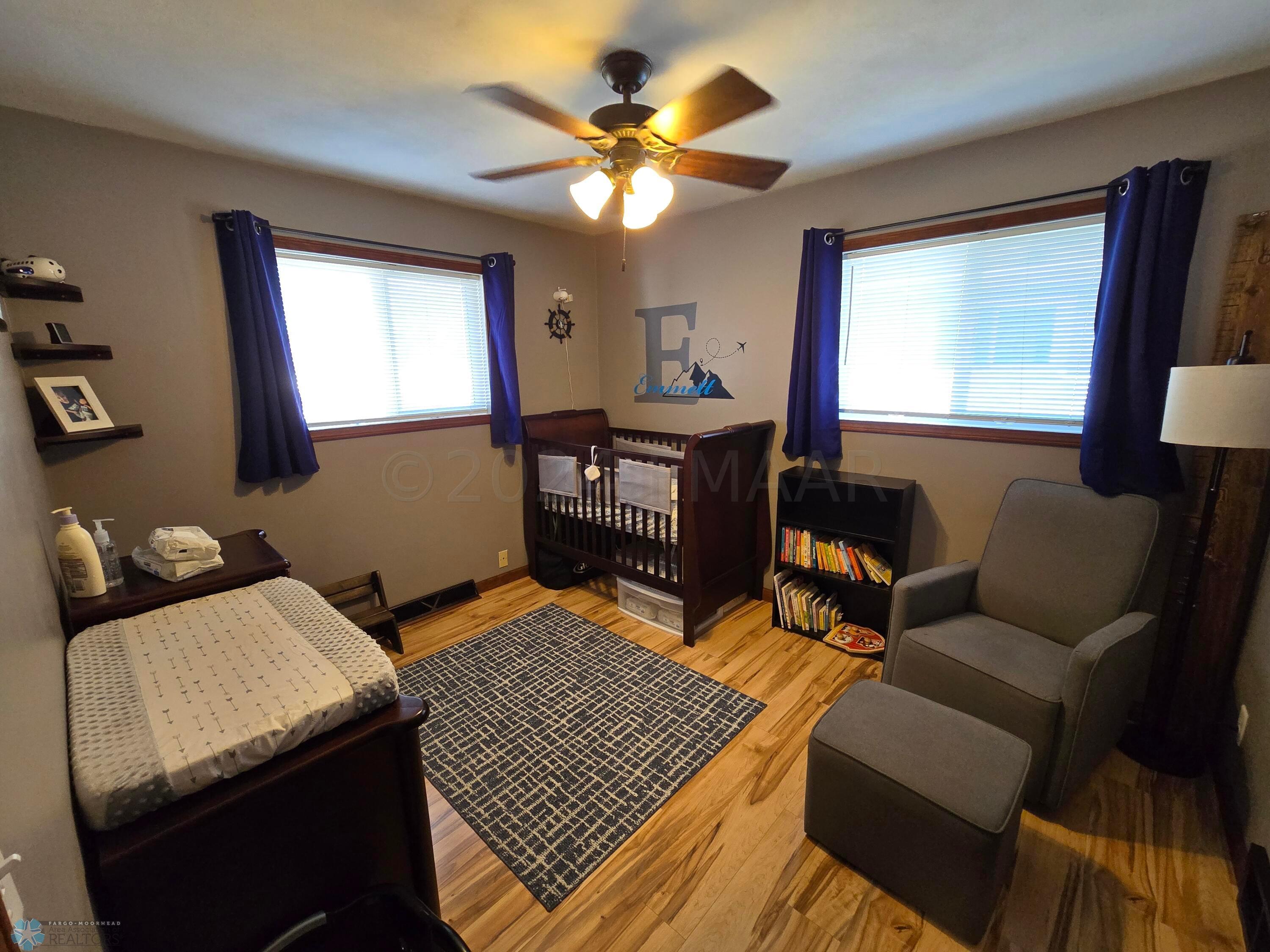 Main flr. bed.2
