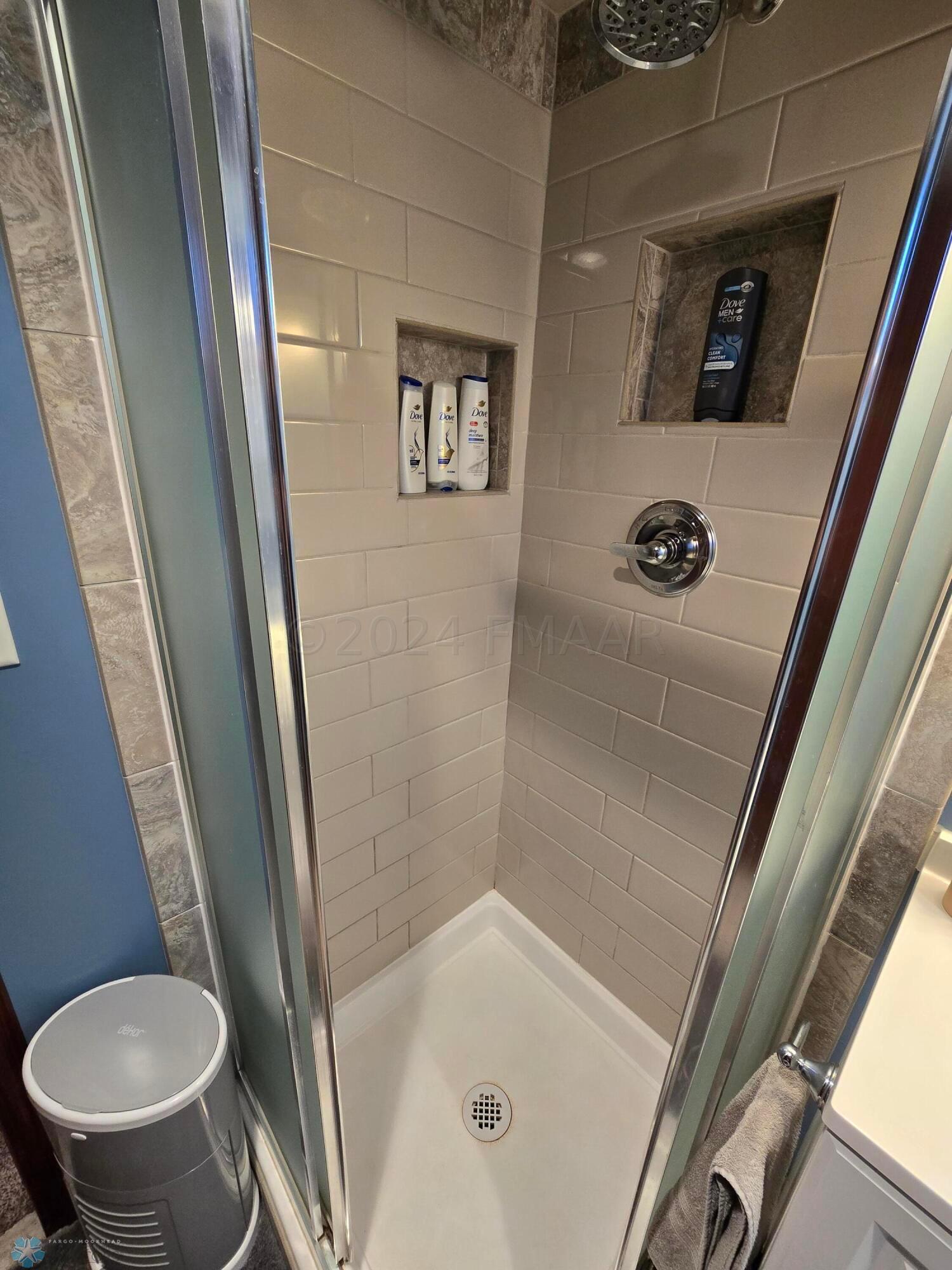 Tile.Bsmt.shower