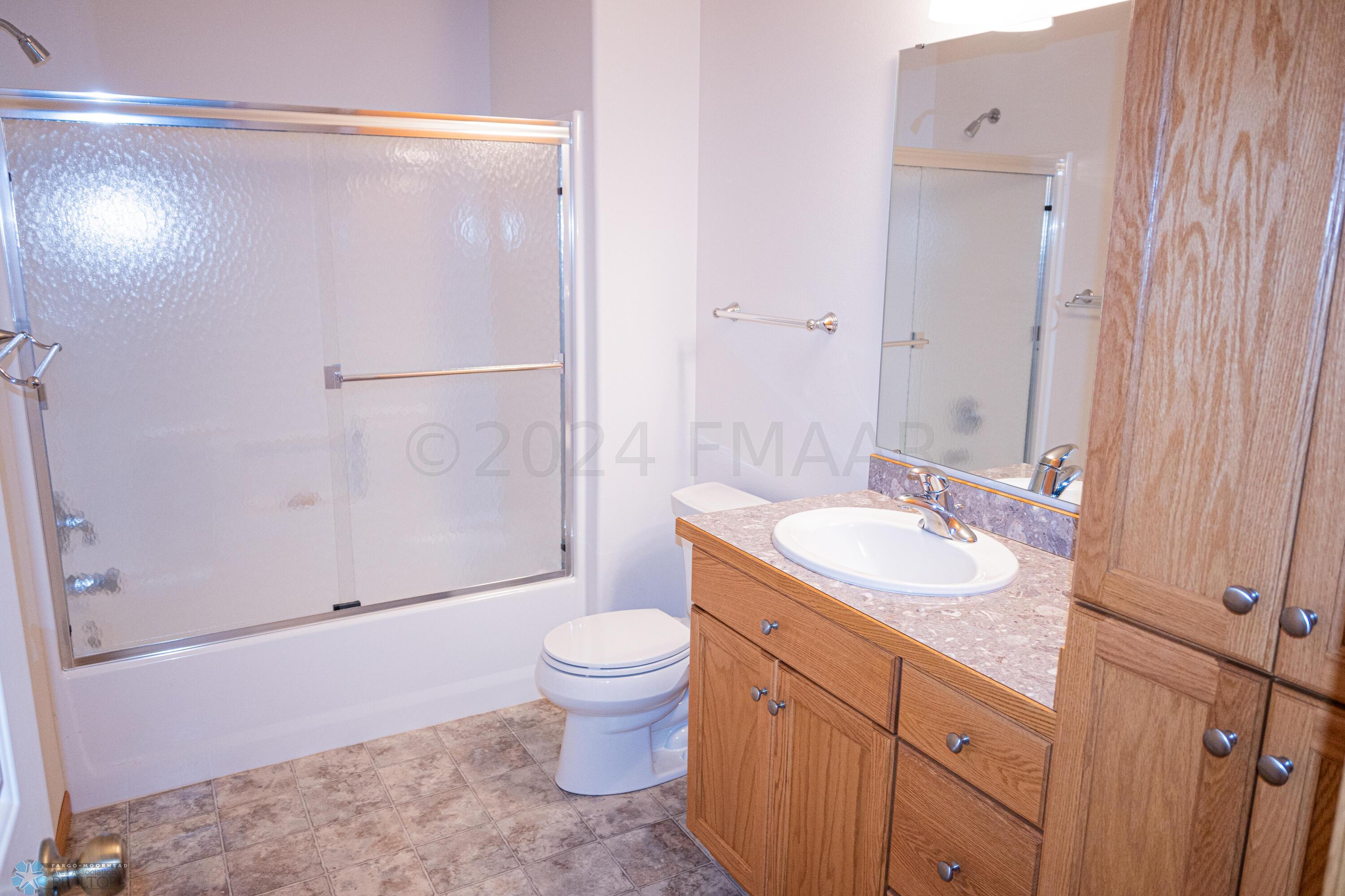 bsmt full bath