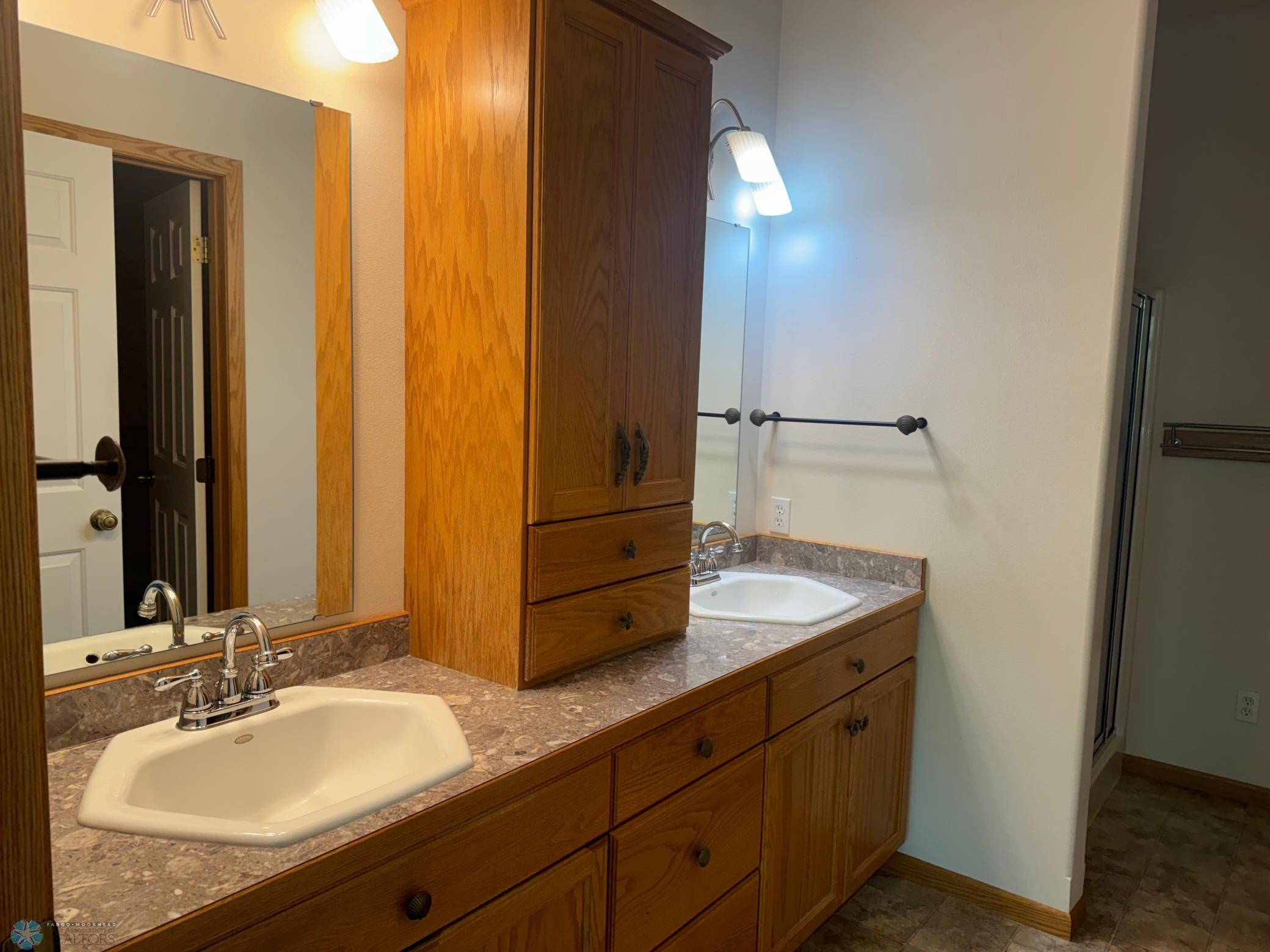 Full Primary Bathroom