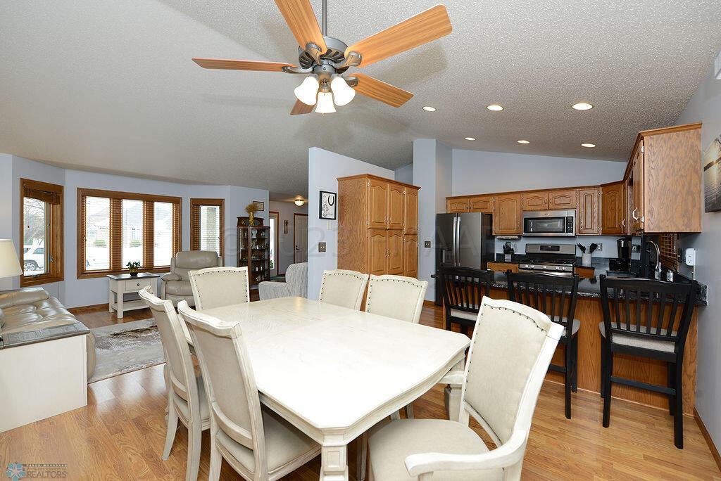 Great Entertaining Area