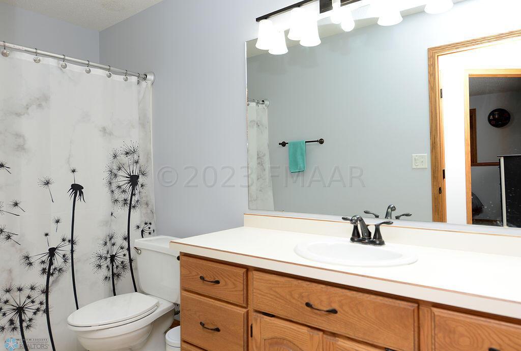 Lower Level Full Bath