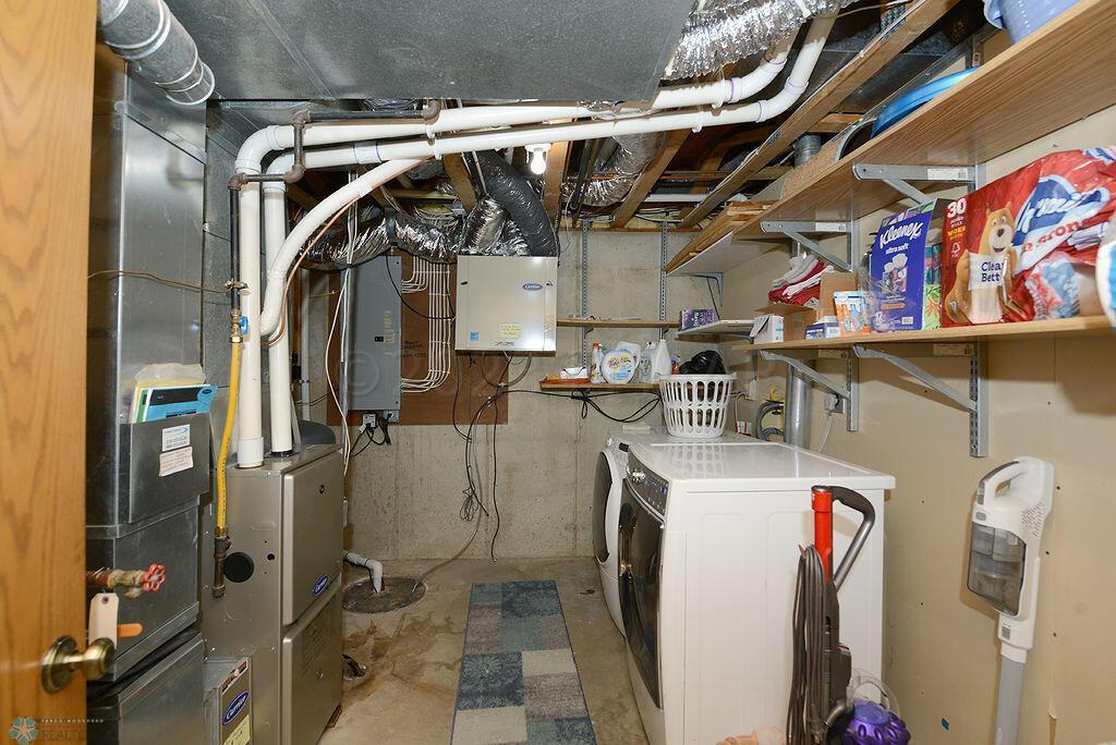 Utility & Laundry Area