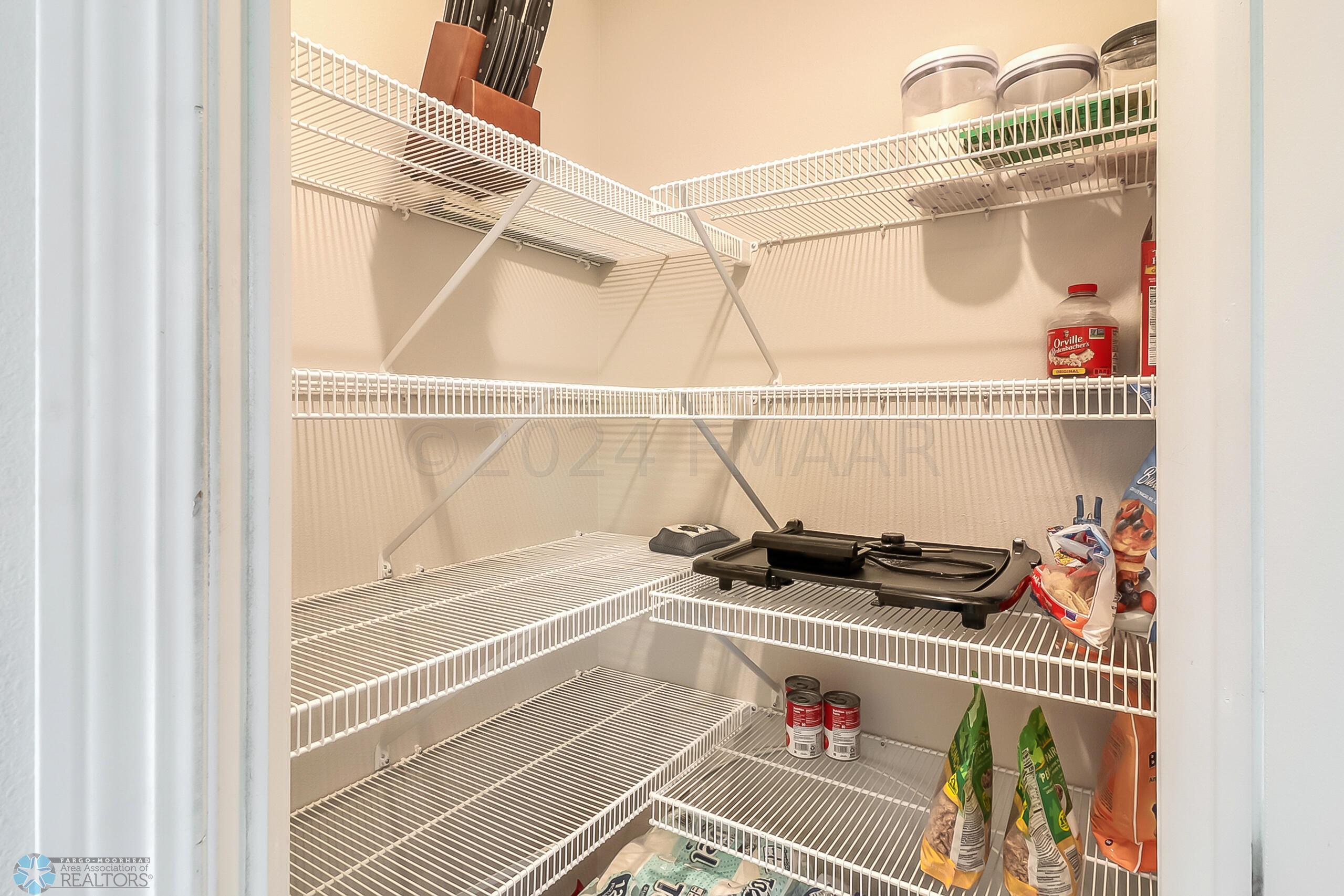 KitchenPantry1_1