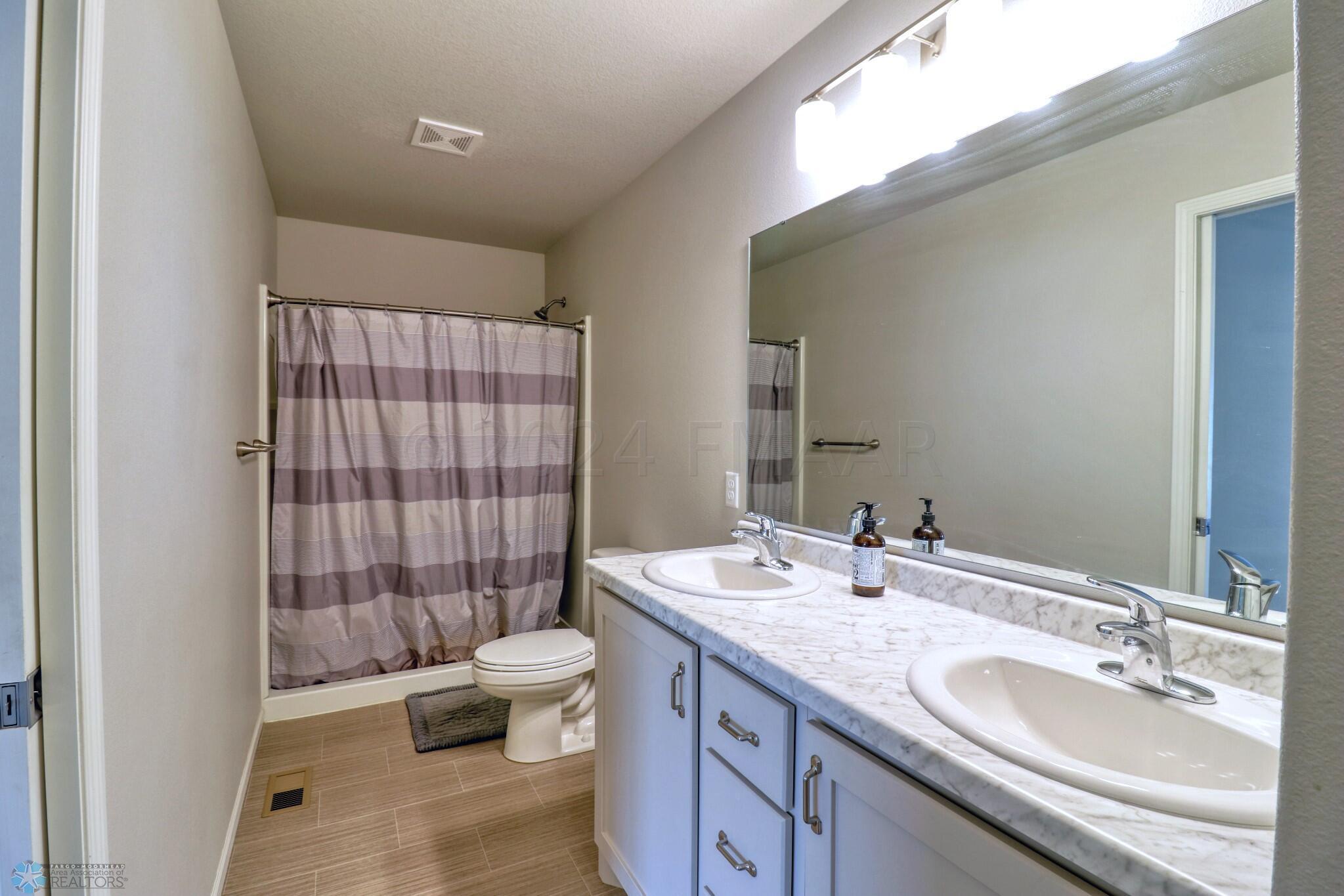 Primary Bathroom1_1