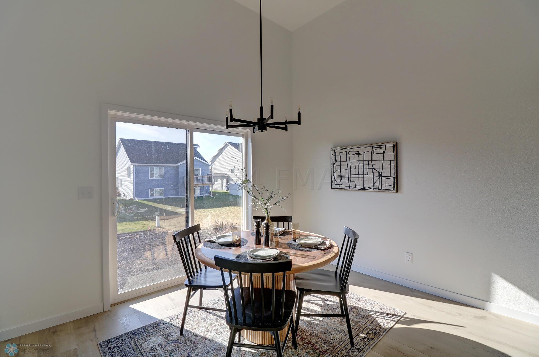 Dining Area1_1