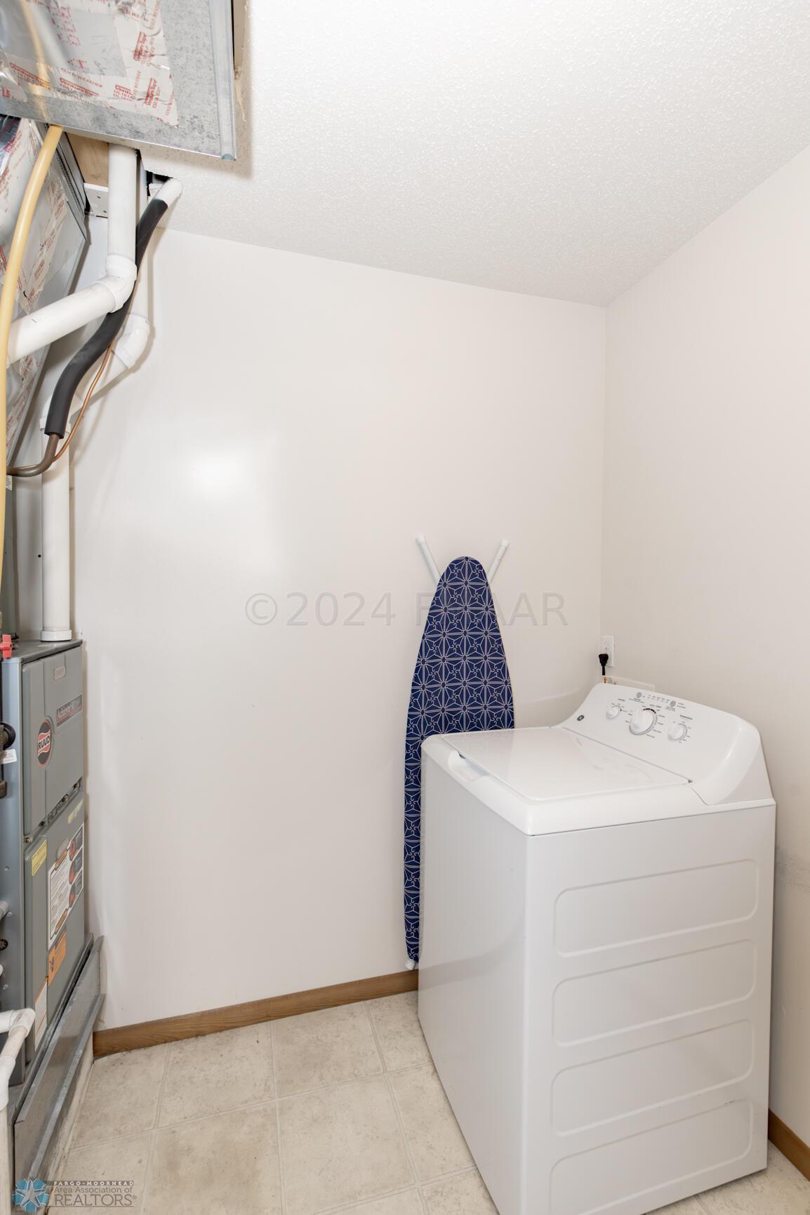 Laundry/Utilities