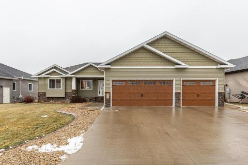 3772 BELL Boulevard E, West Fargo, ND 58078