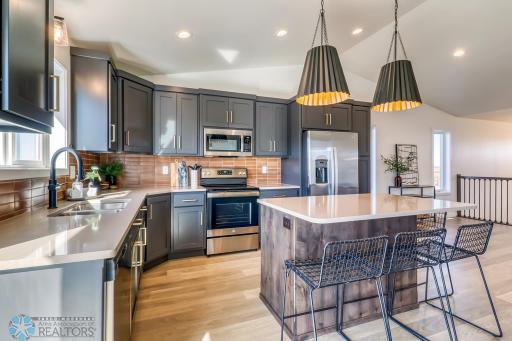 Photo for 1236 JILL Drive W, West Fargo, ND 58078 - Listing #7427748 1236 JILL Drive W, West Fargo, ND 58078