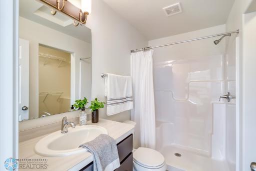 Photo for 1236 JILL Drive W, West Fargo, ND 58078 - Listing #7427748 1236 JILL Drive W, West Fargo, ND 58078
