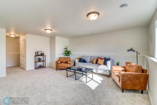 1236 JILL Drive W, West Fargo, ND 58078