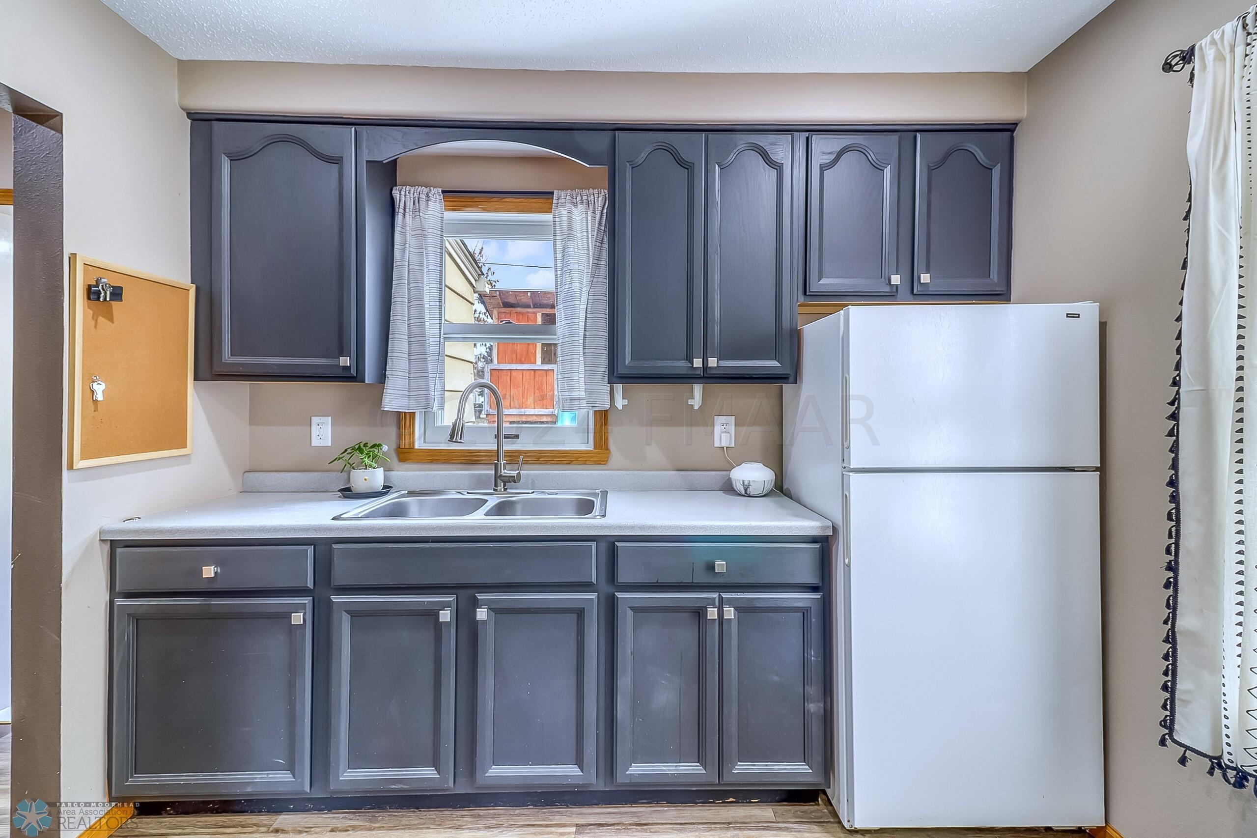 Kitchen (2)
