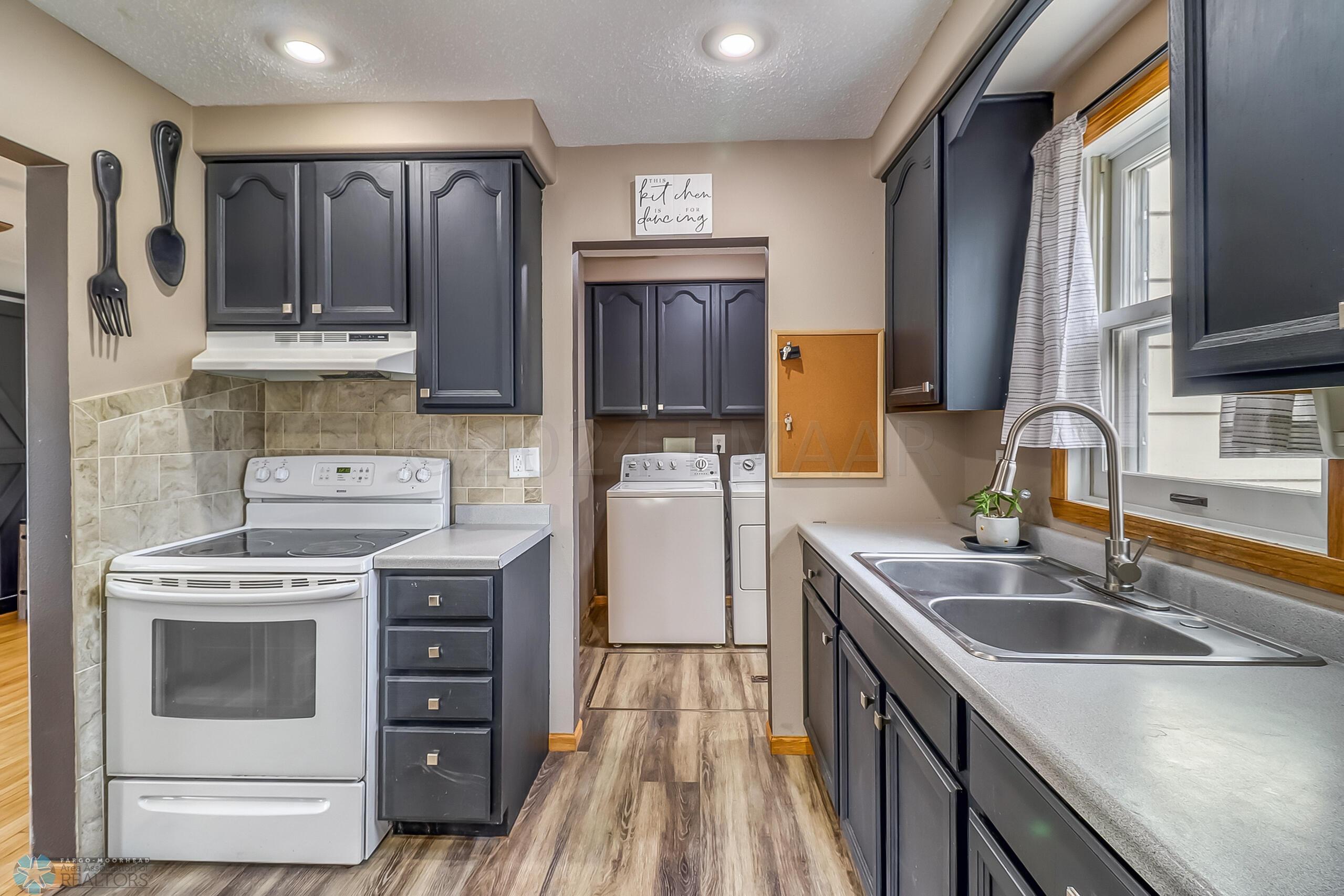 Kitchen (4)
