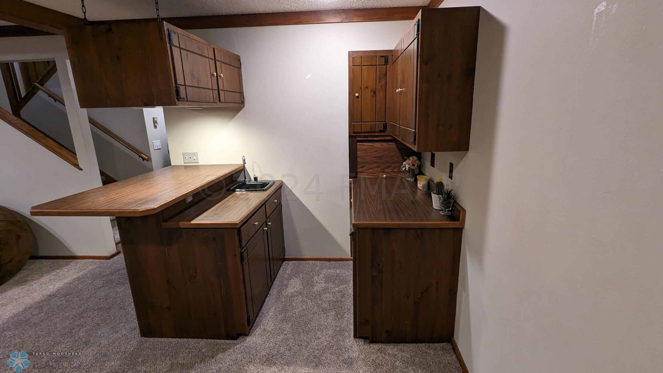 Wet bar