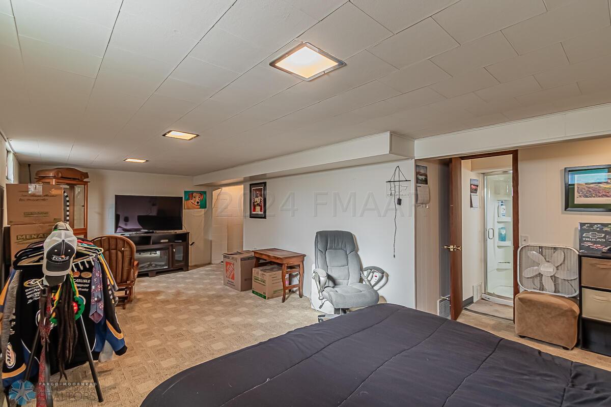 1446 14 1_2 St S, Fargo, ND 58103-02