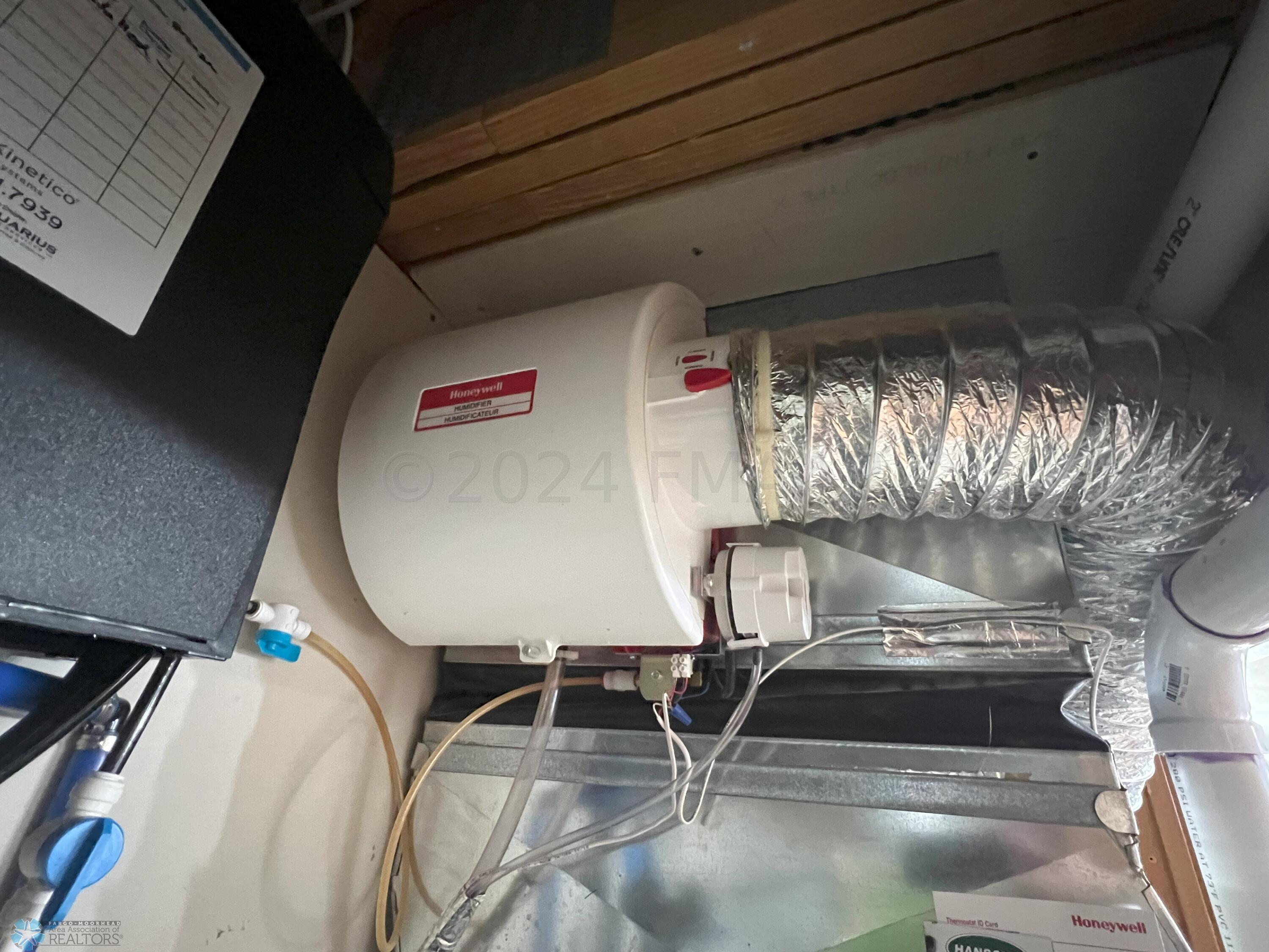 Whole house humidifier