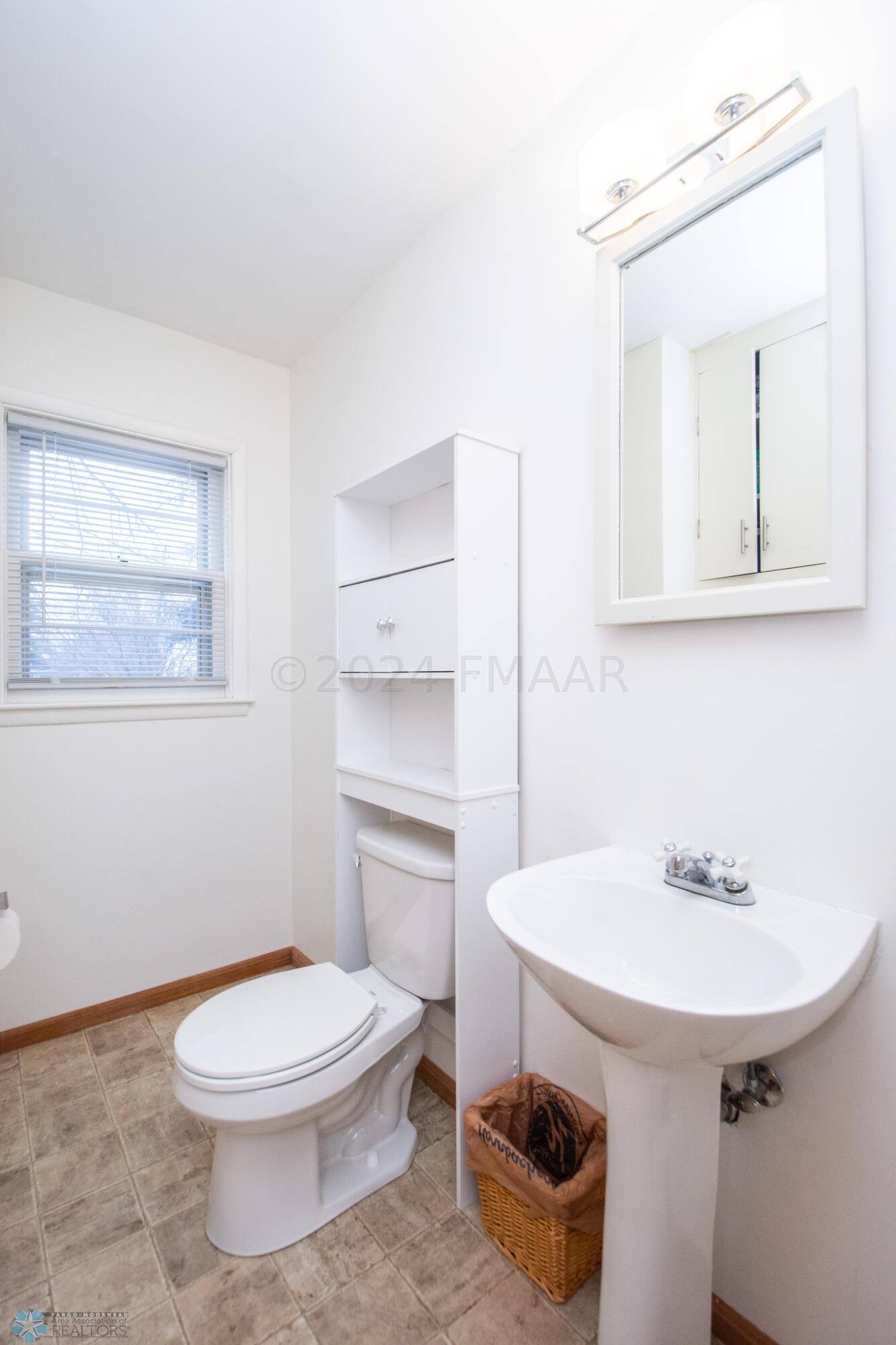 1/2 bath on main