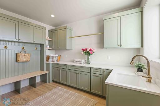3056 PRAIRIE FARMS Circle S, Fargo, ND 58104