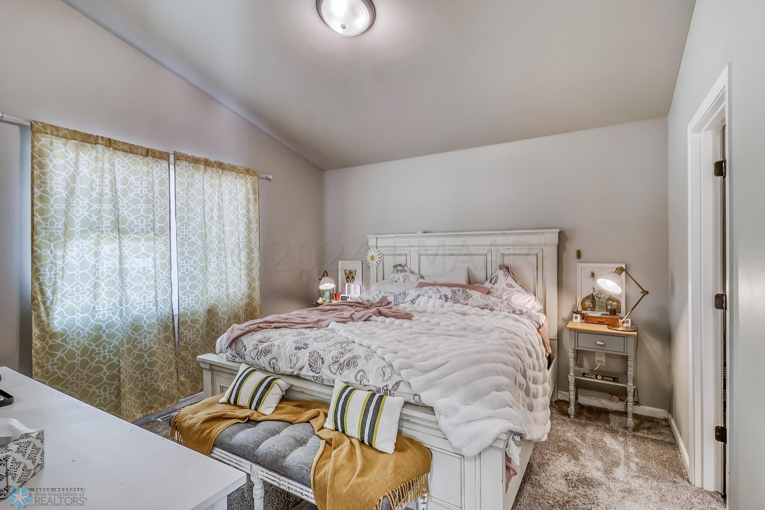 Primary Bedroom1_1
