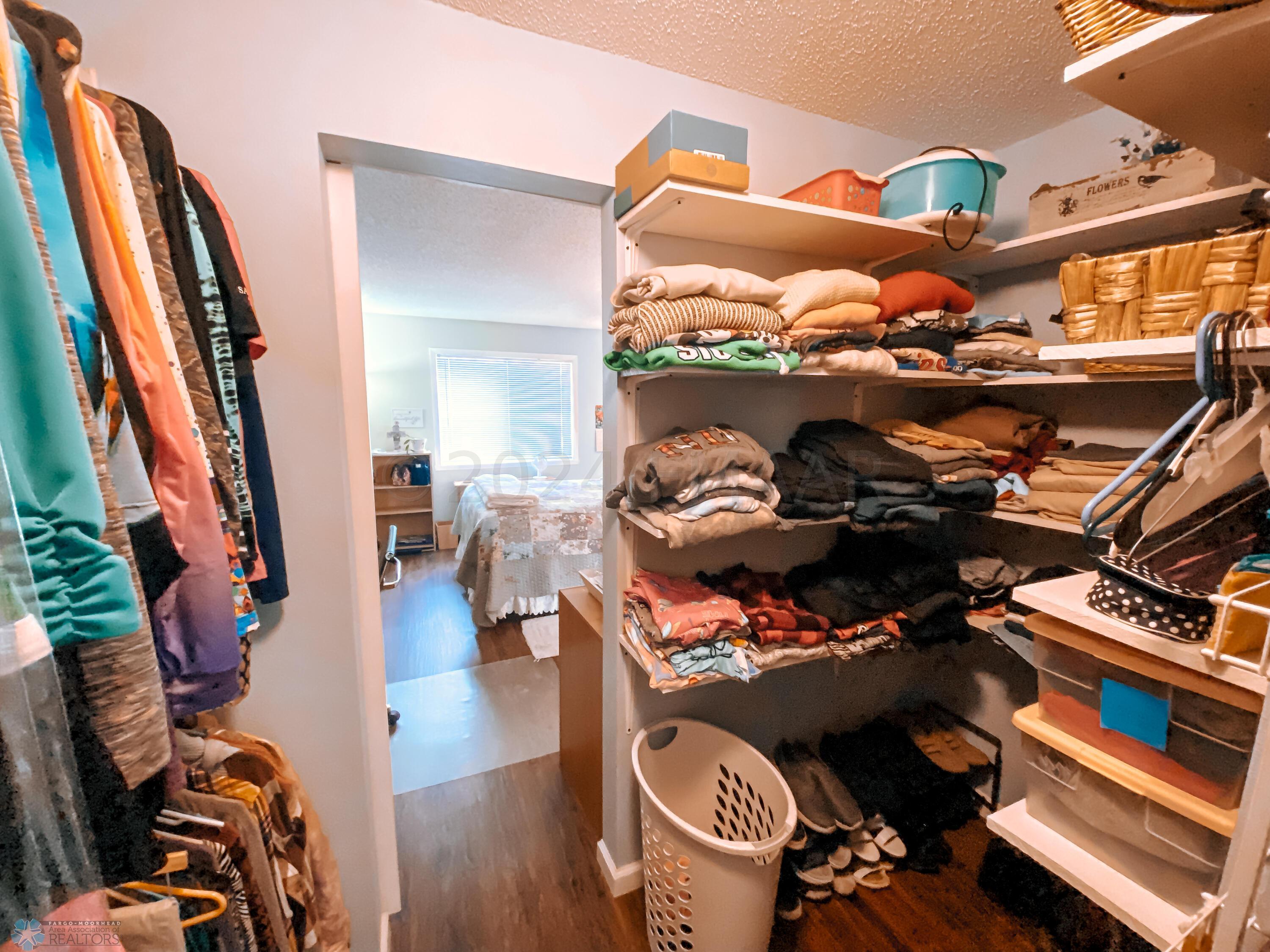 Walk-in Closet