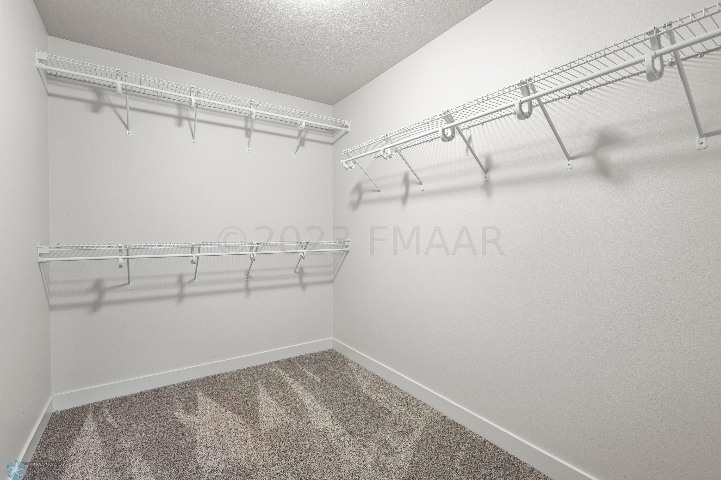 Walk-In-Closet