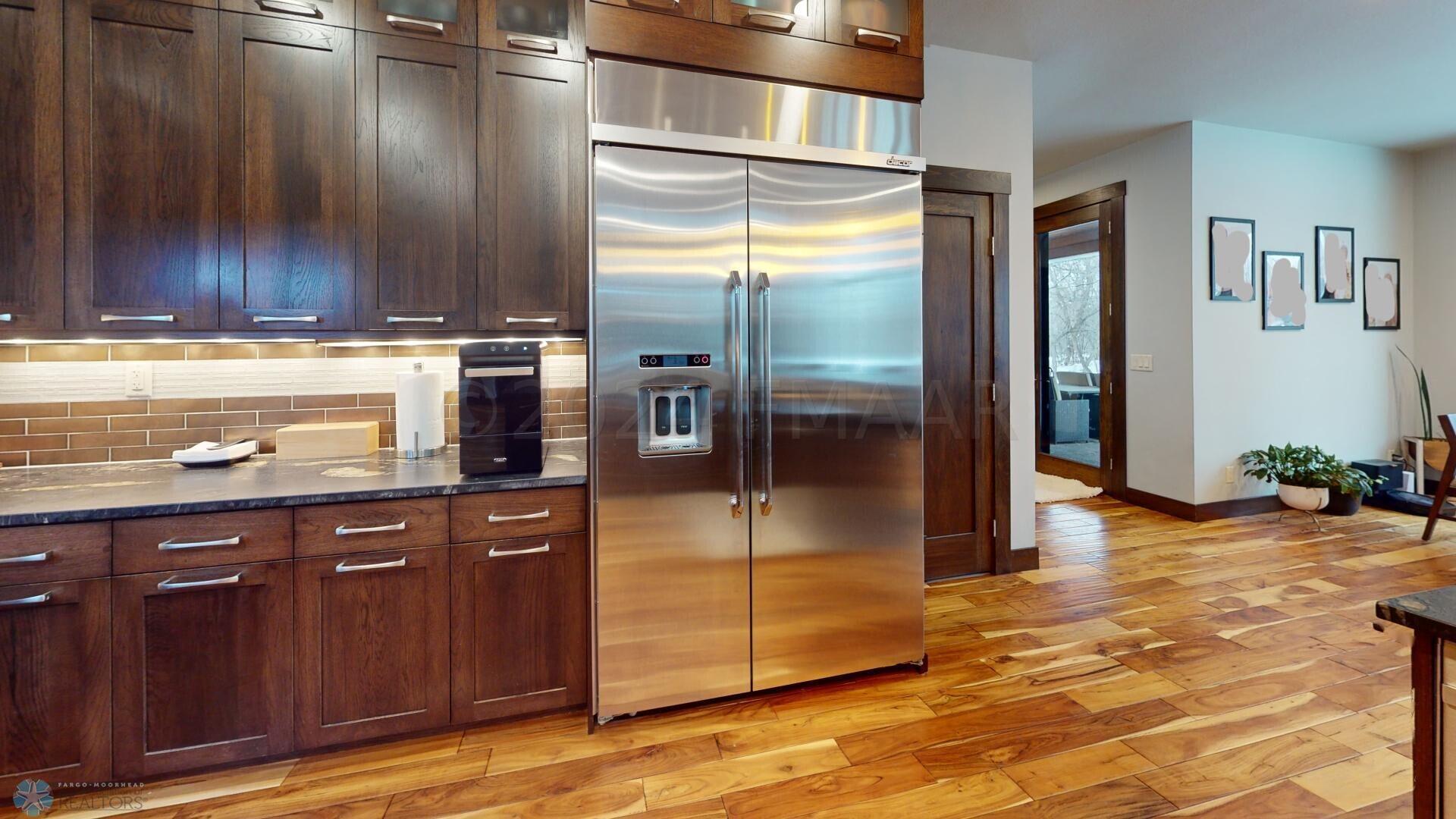 405-Kitchen