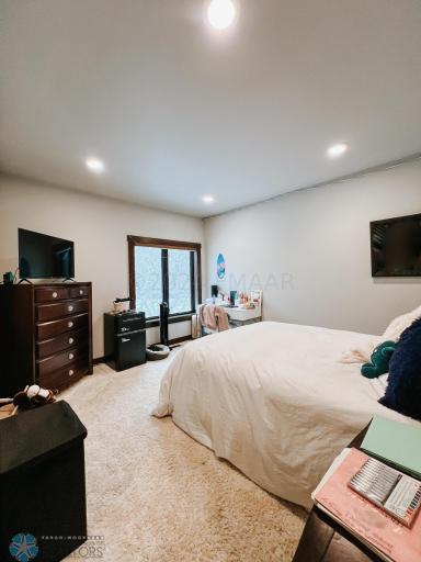 405 20 Avenue E, West Fargo, ND 58078