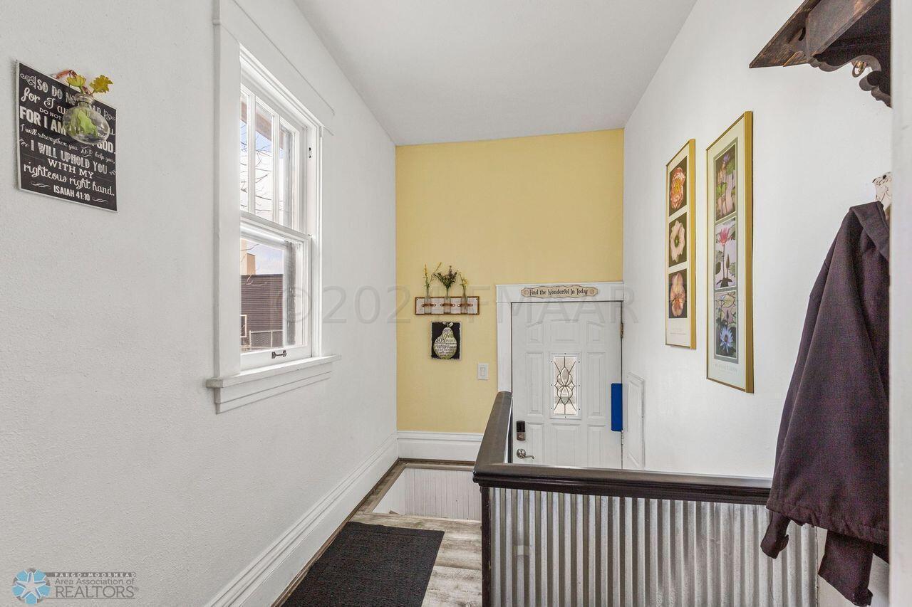 Rear entryway