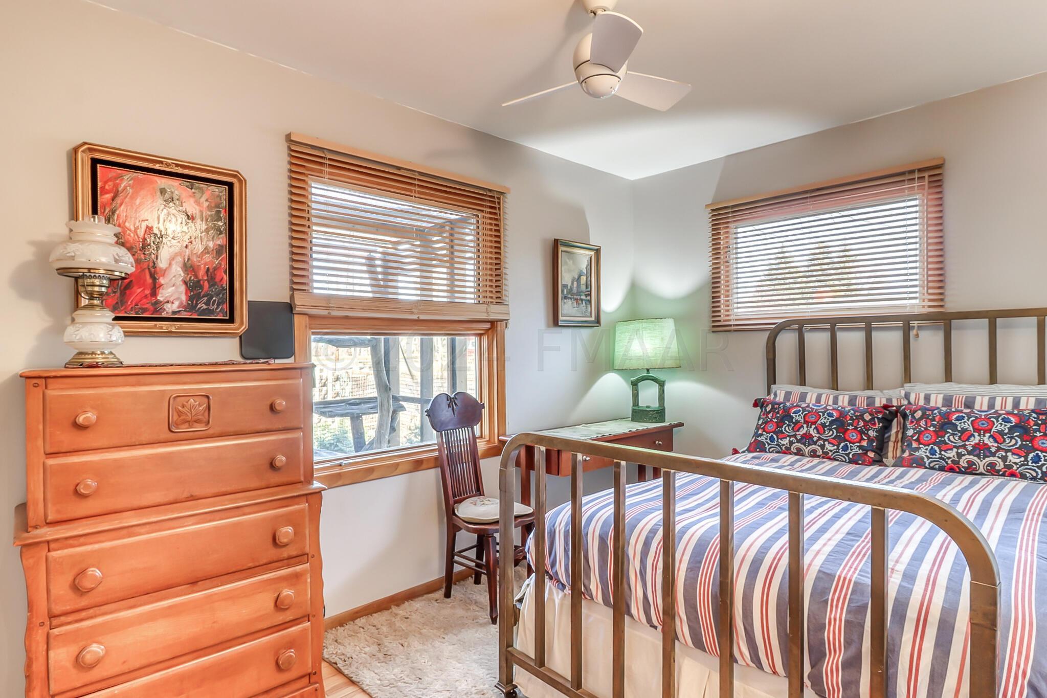 Bedroom2_1