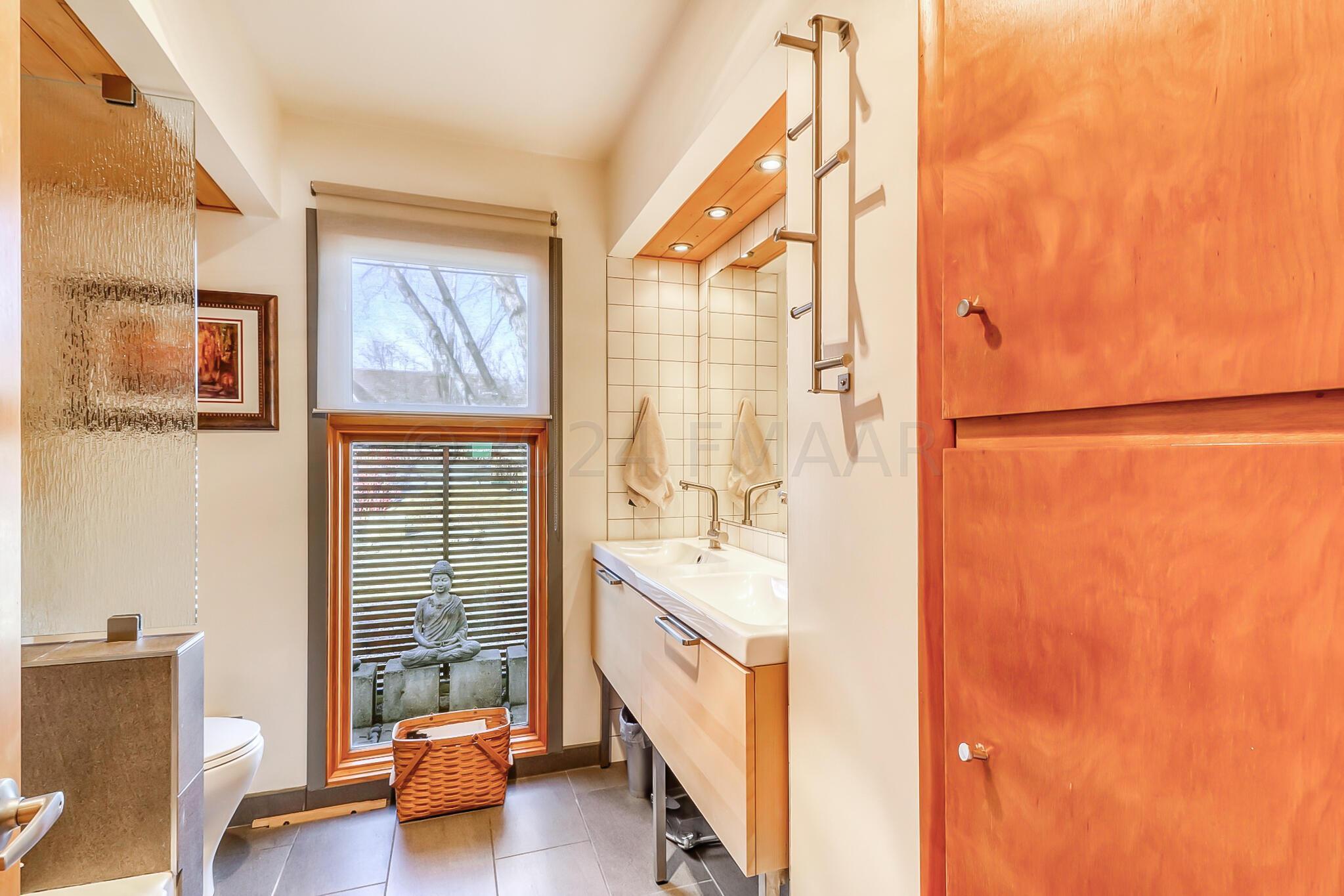 Bathroom1_0