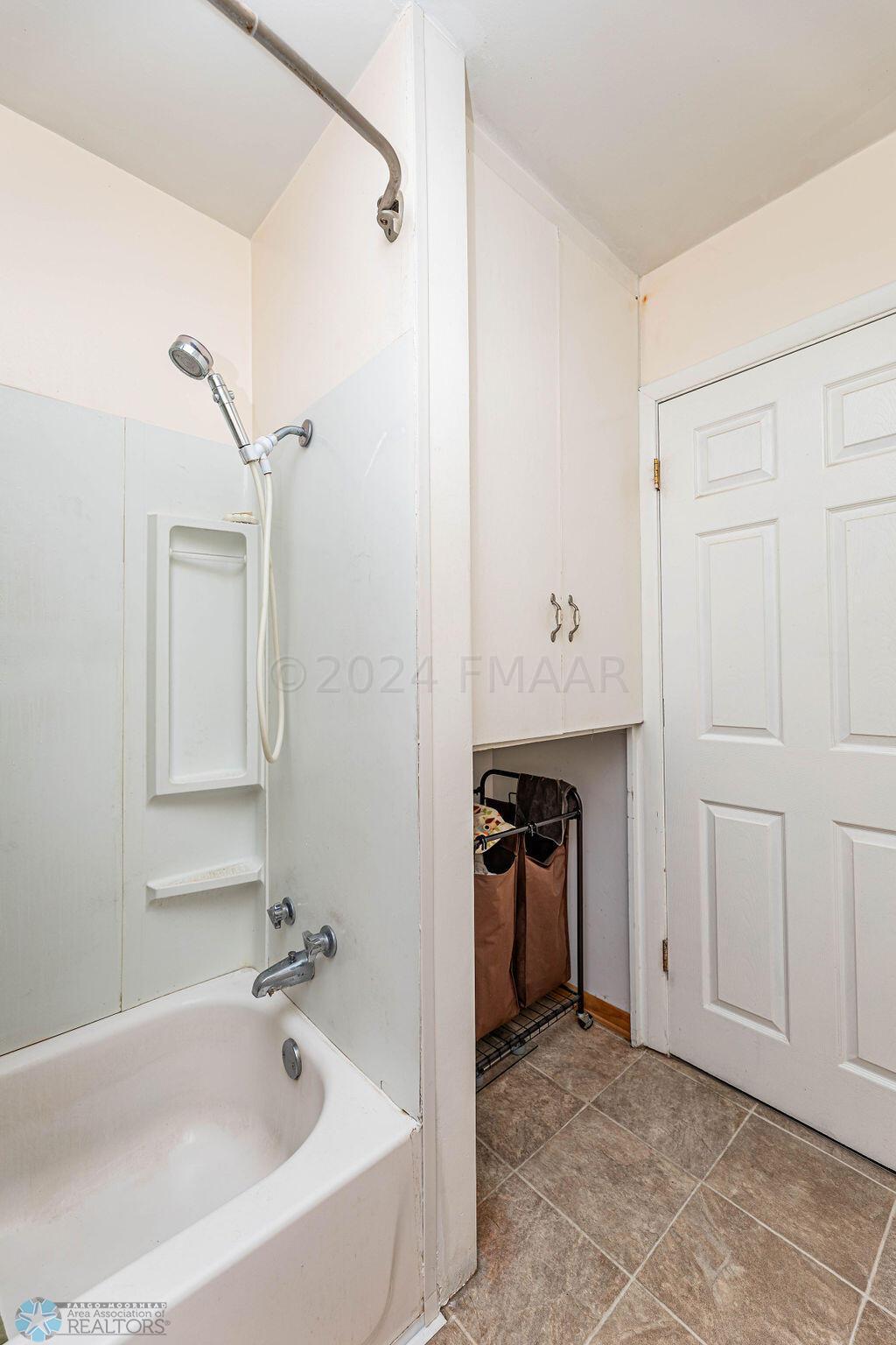 Main Fl Bathroom