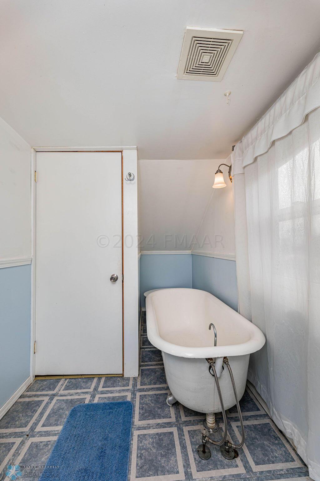 Upper Bath Clawfoot tub