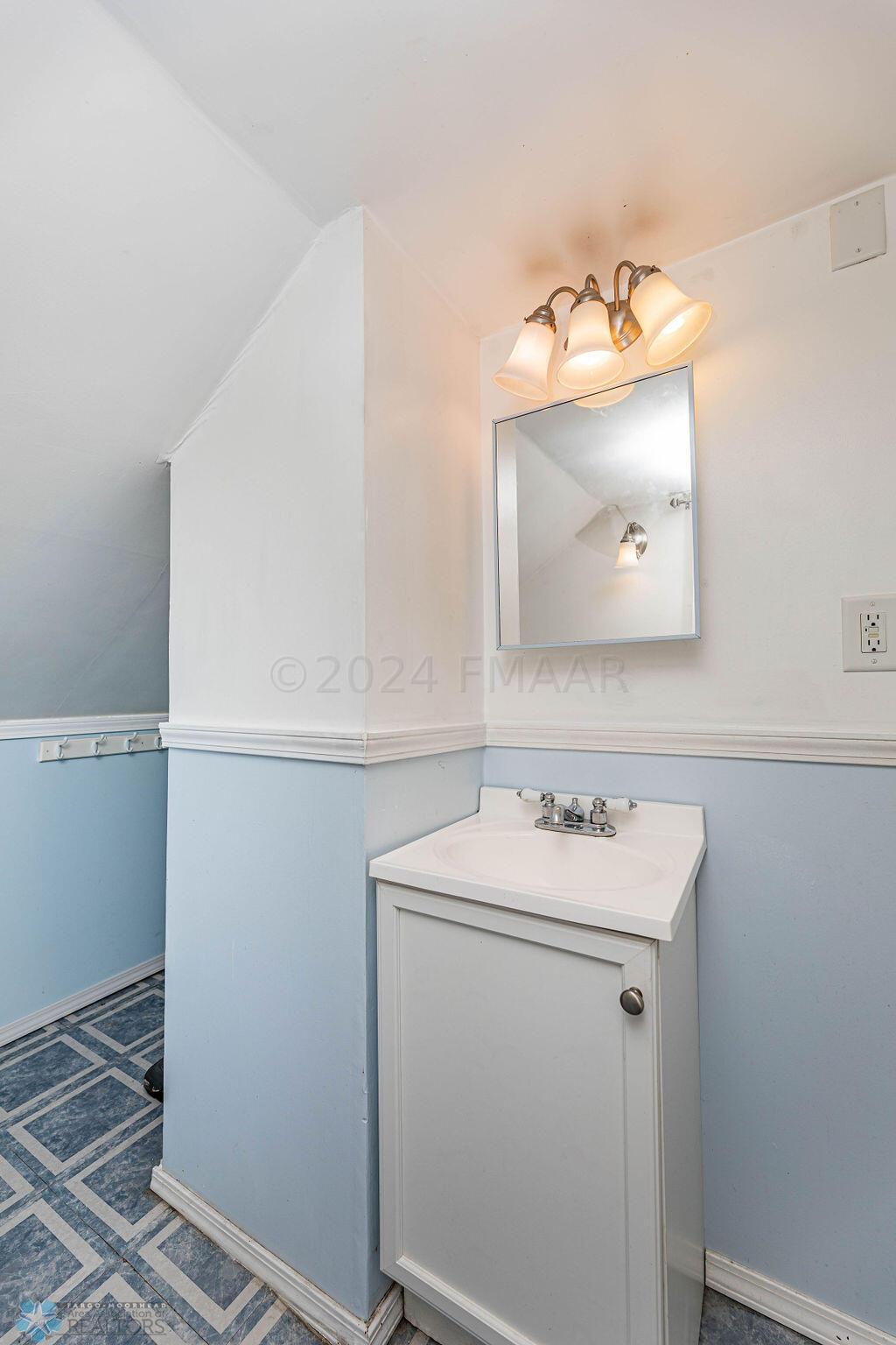 Upper Bath Vanity