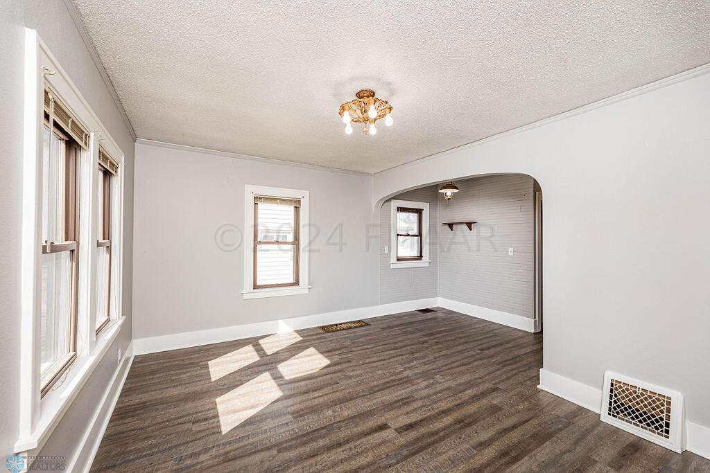 Living Rm and Dining Area