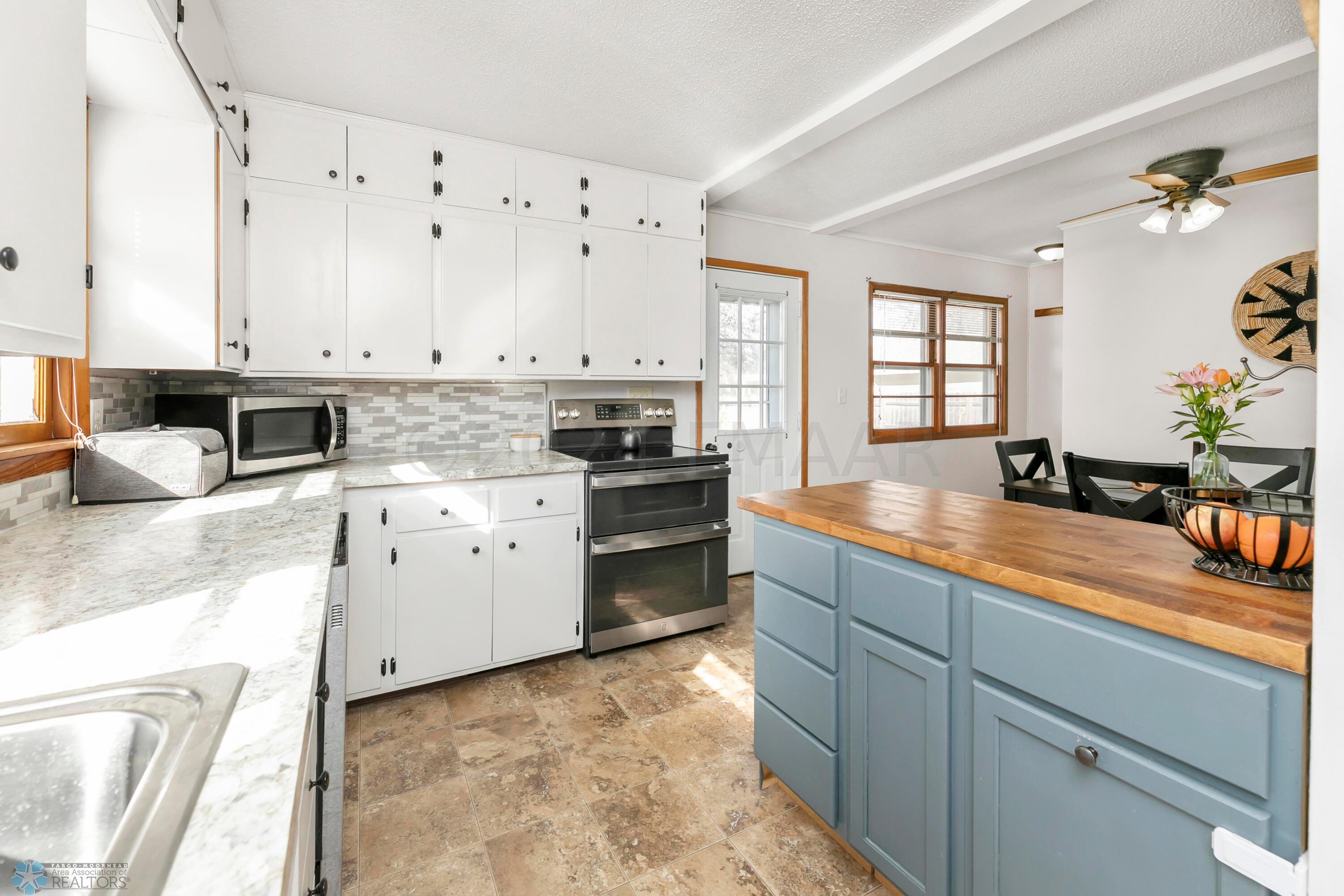 , Kitchen
