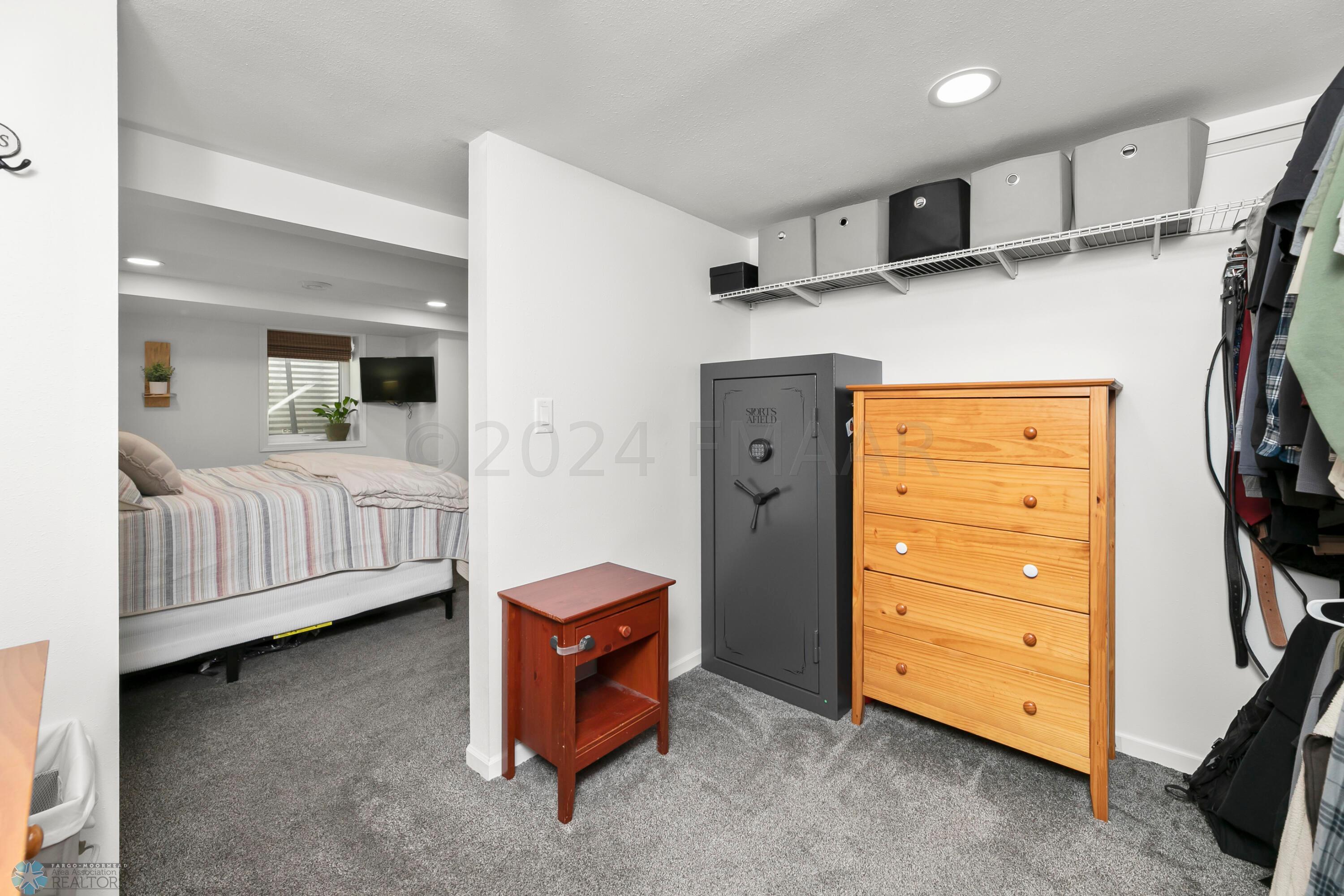 Walk-in closet
