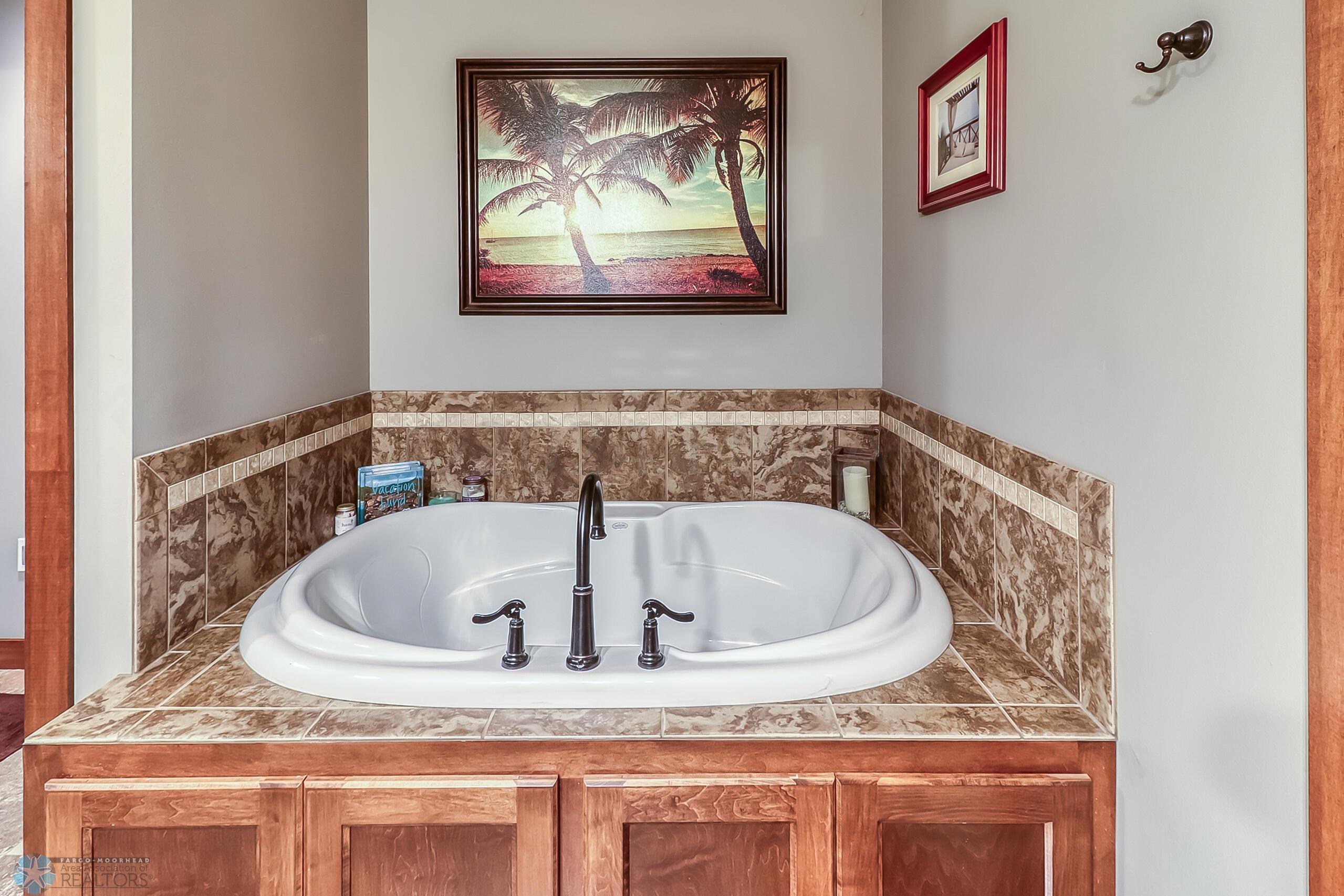 Primary Bathroom1_4