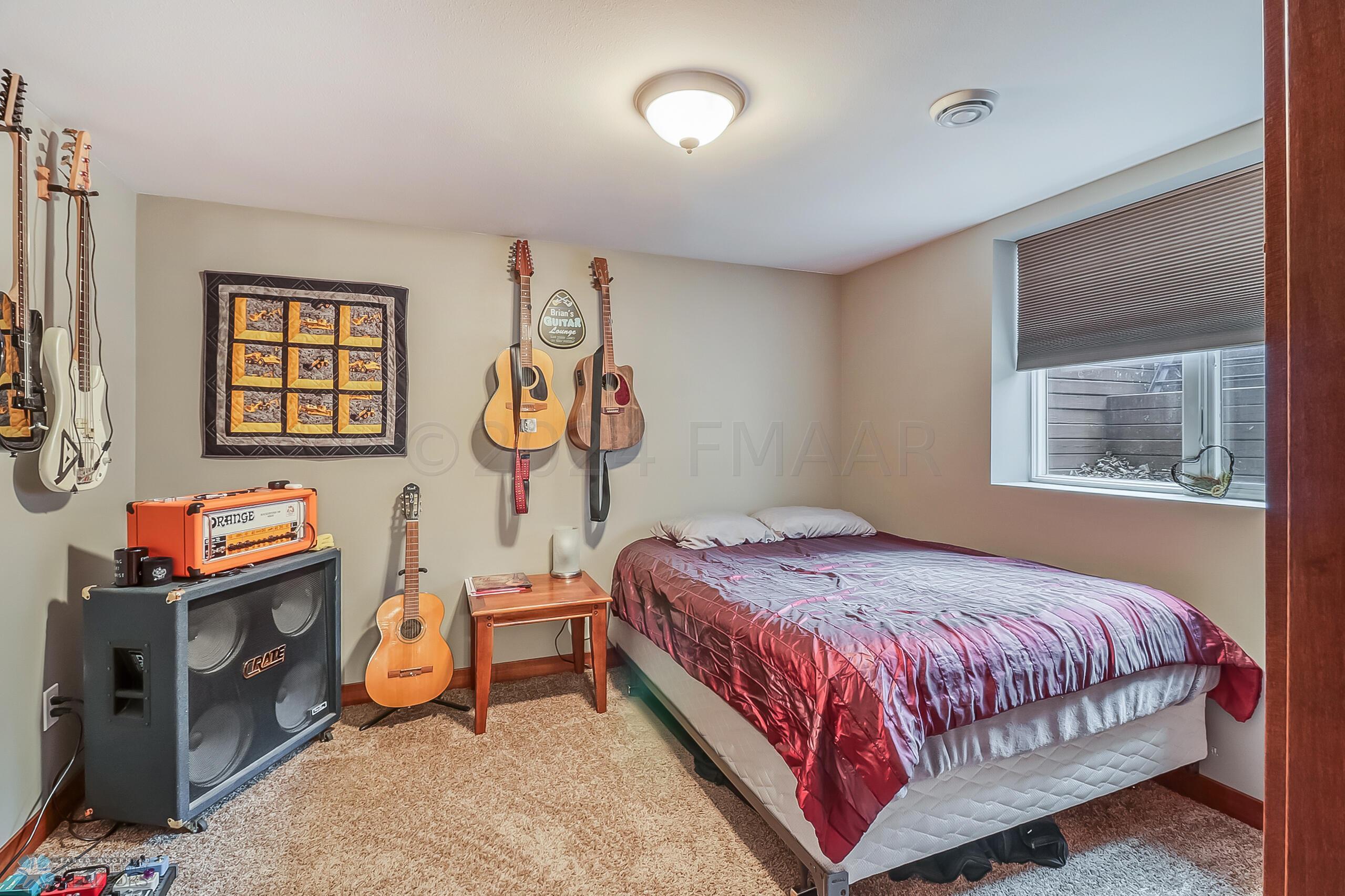 Basement Bedroom1_1