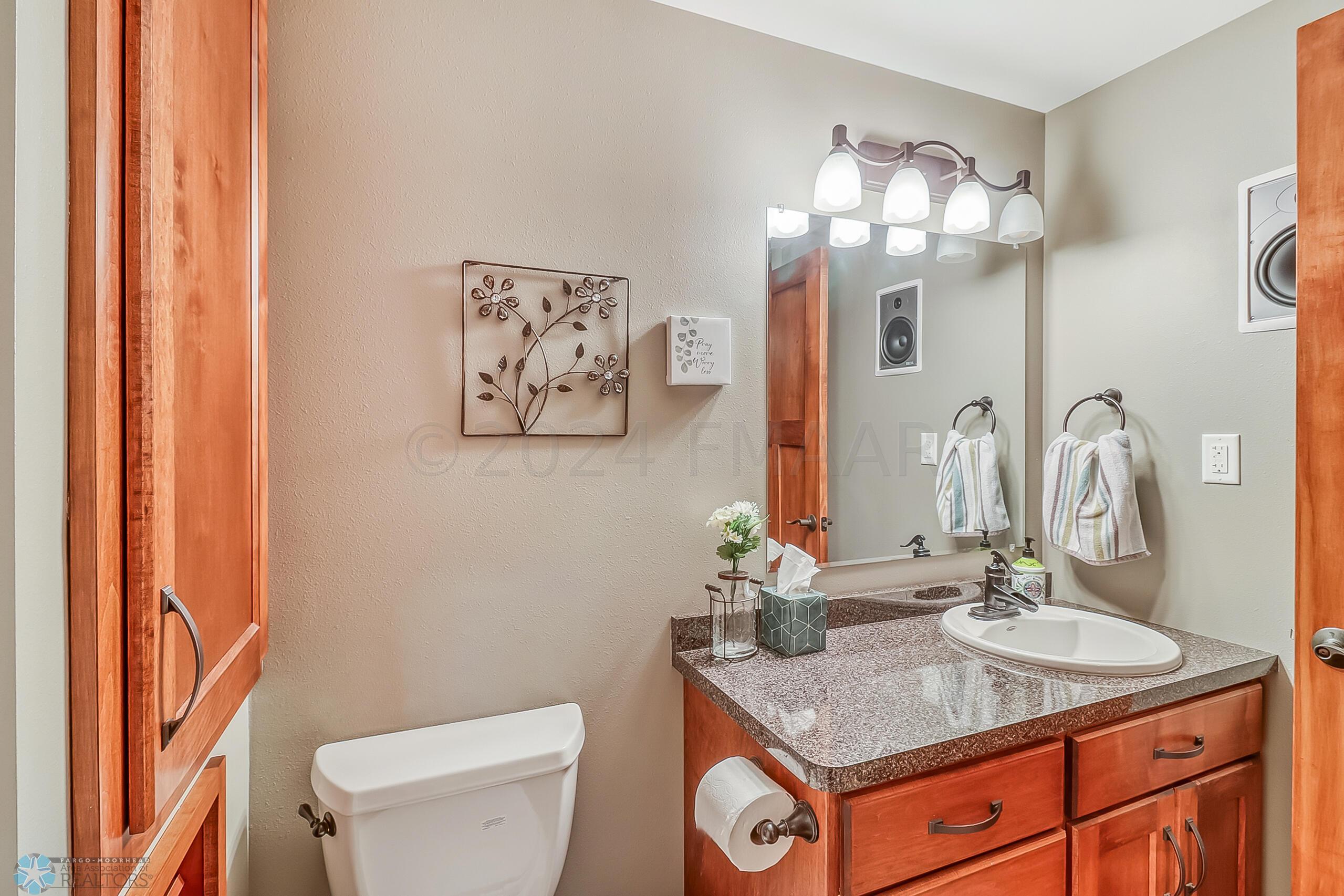 Basement Bathroom1_
