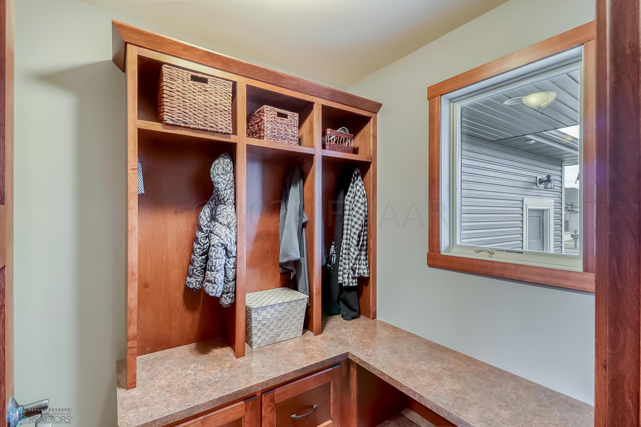 Mudroom1_4
