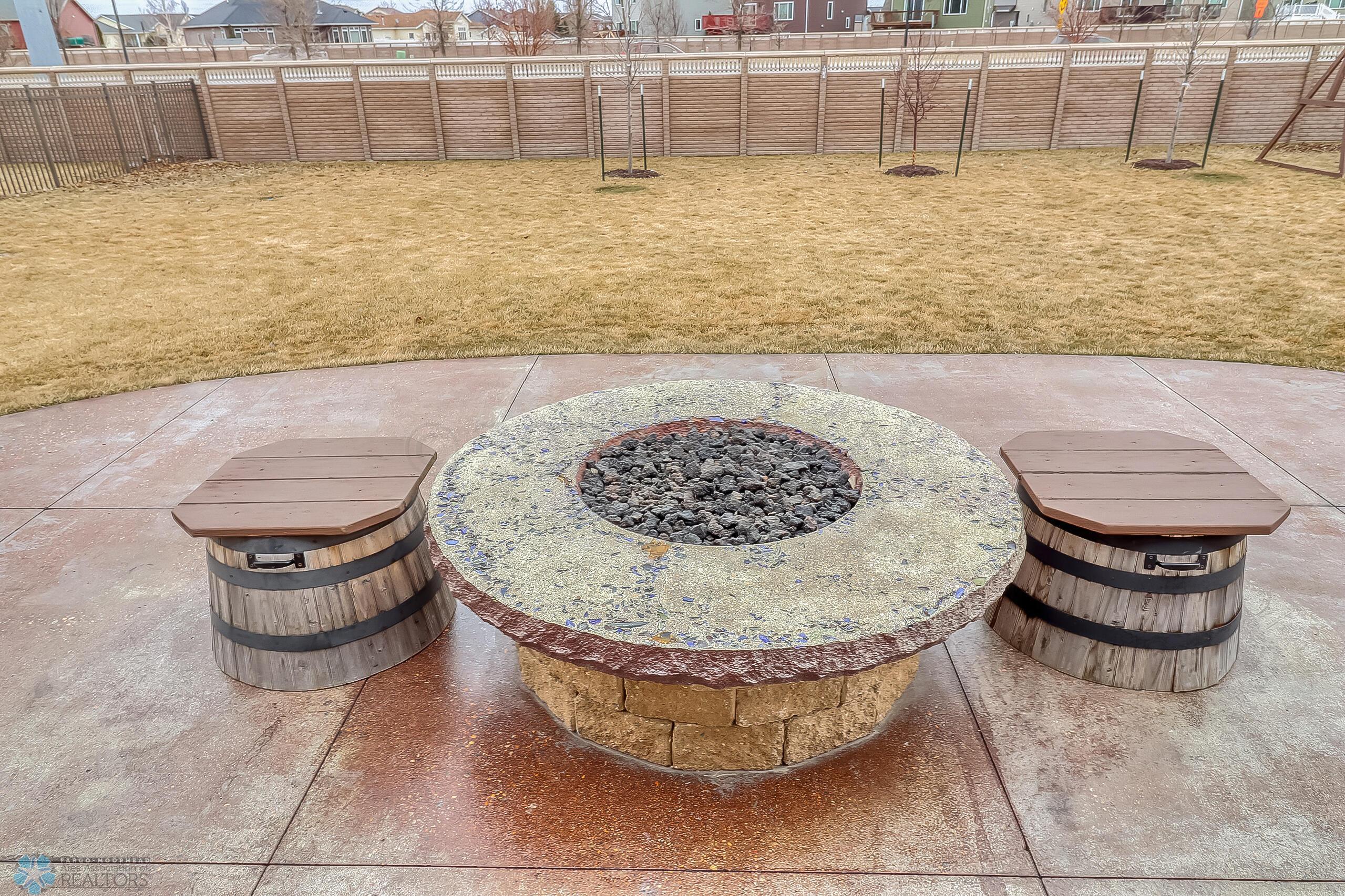 Backyard_firepit
