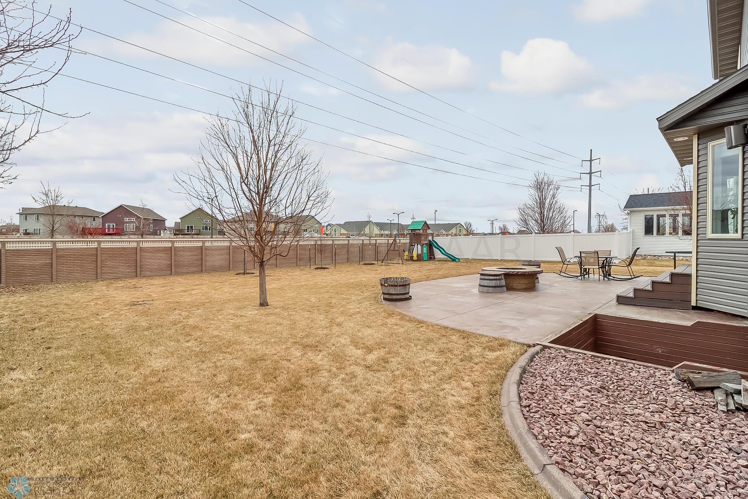 Backyard1_5