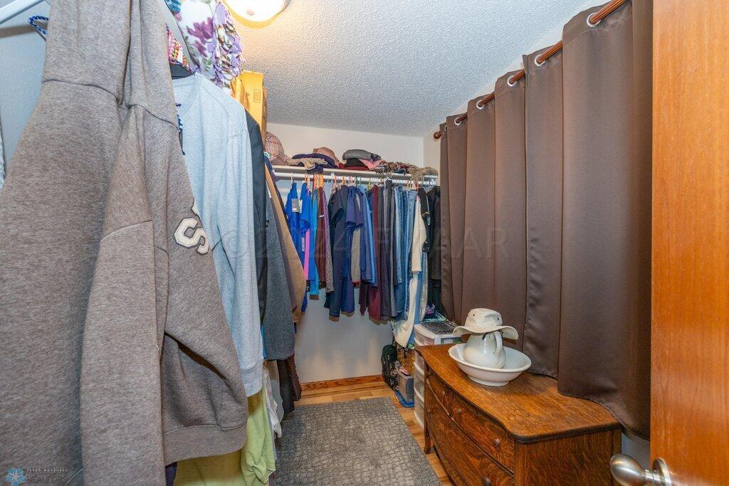 582-41.jpg-SMALL
