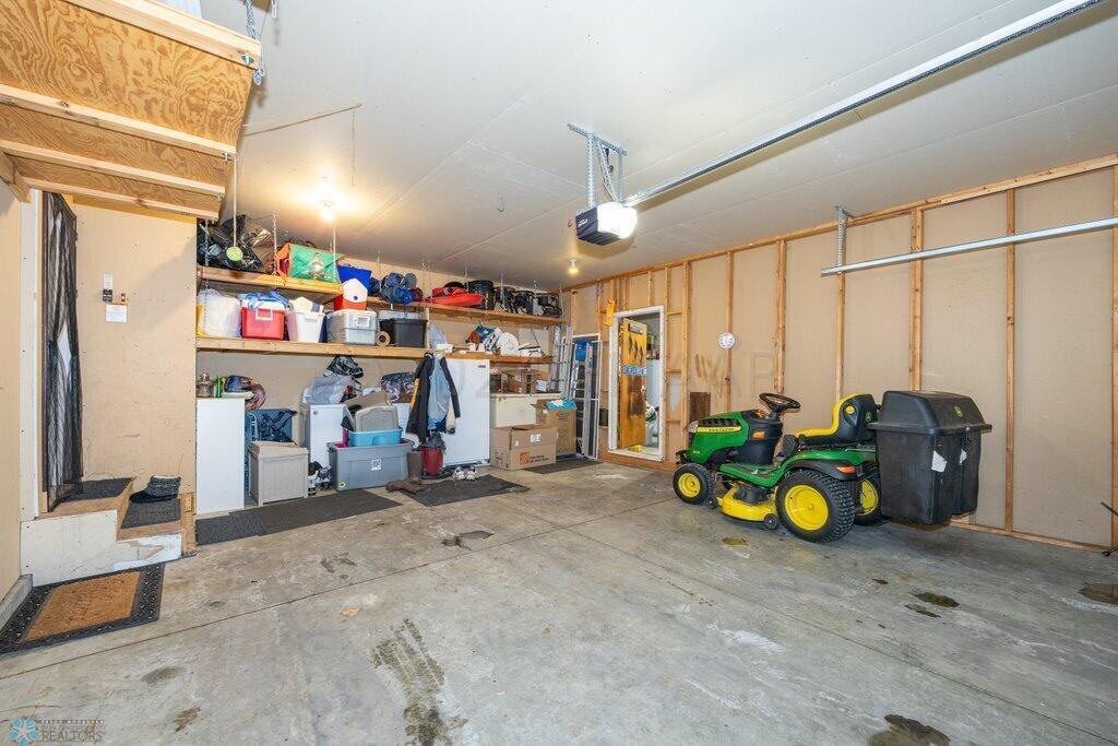 582-46.jpg-SMALL