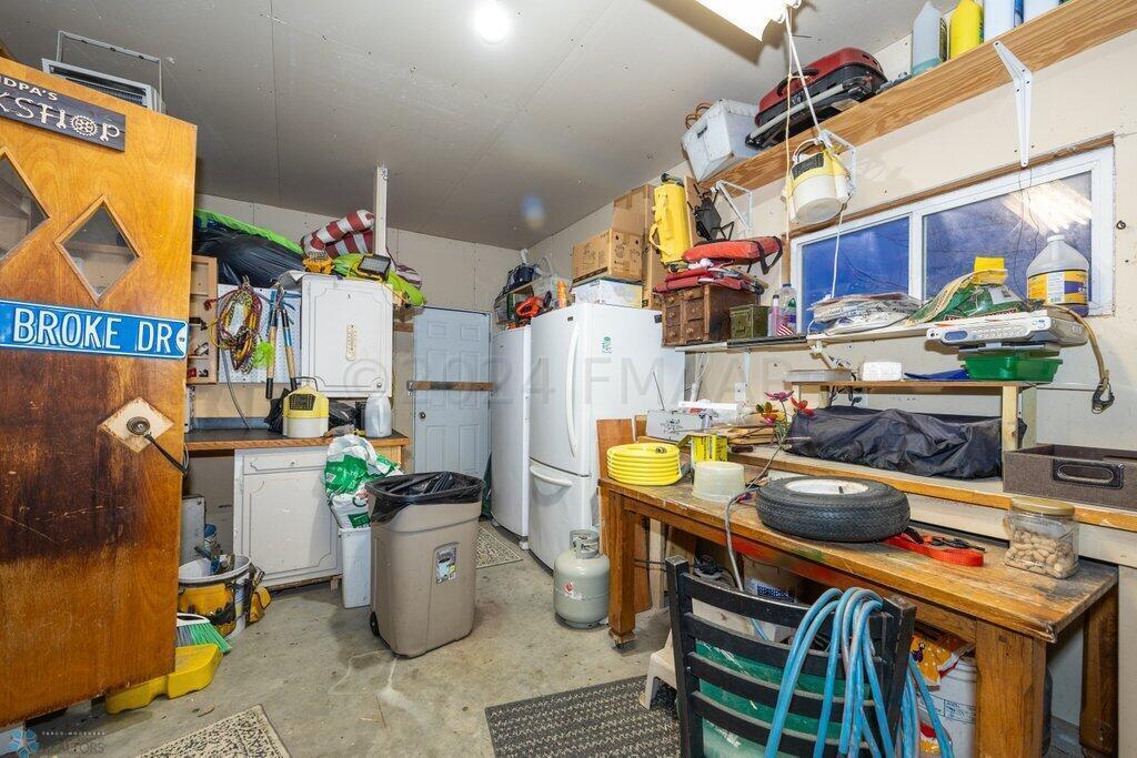 582-49.jpg-SMALL