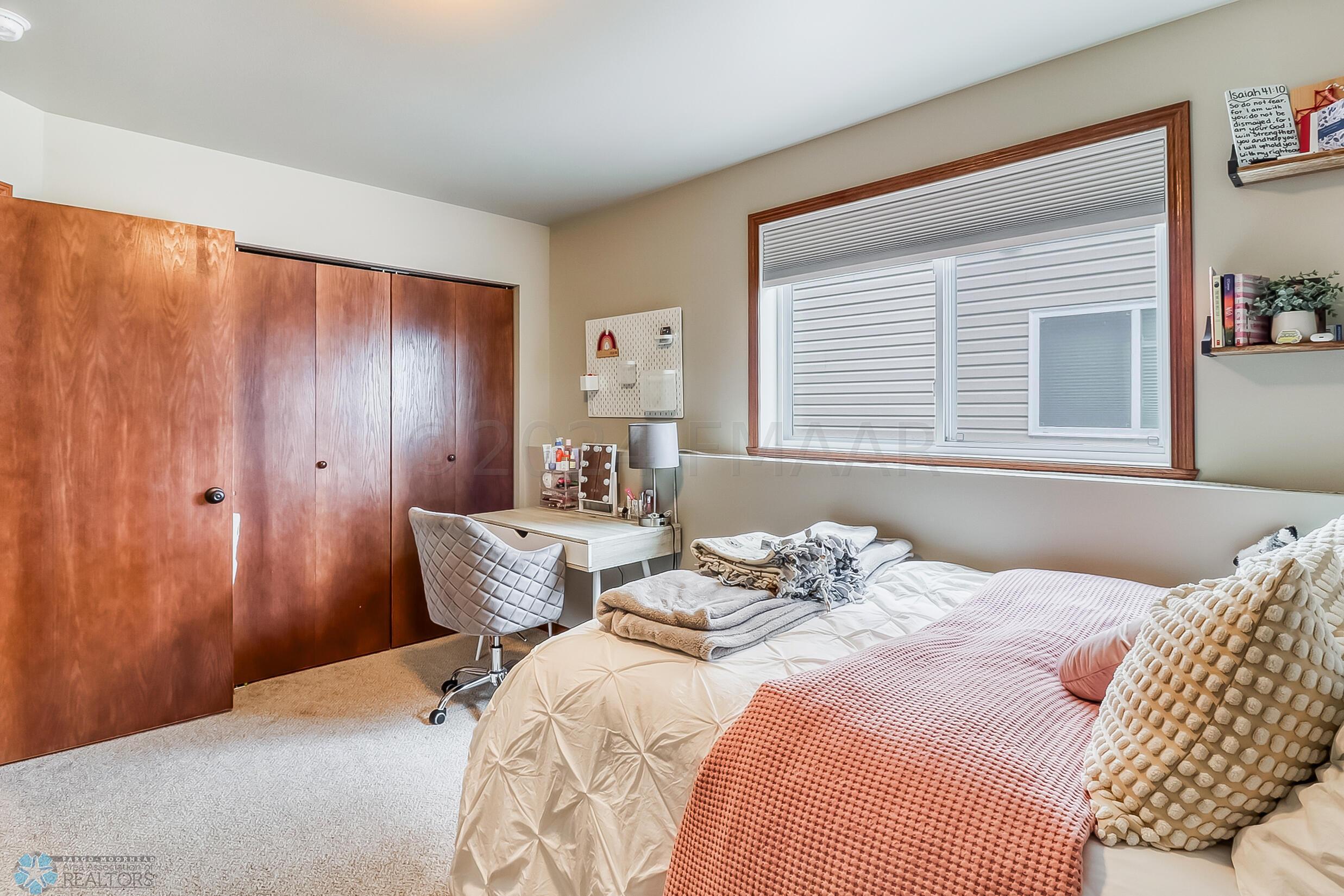 Basement Bedroom1_2