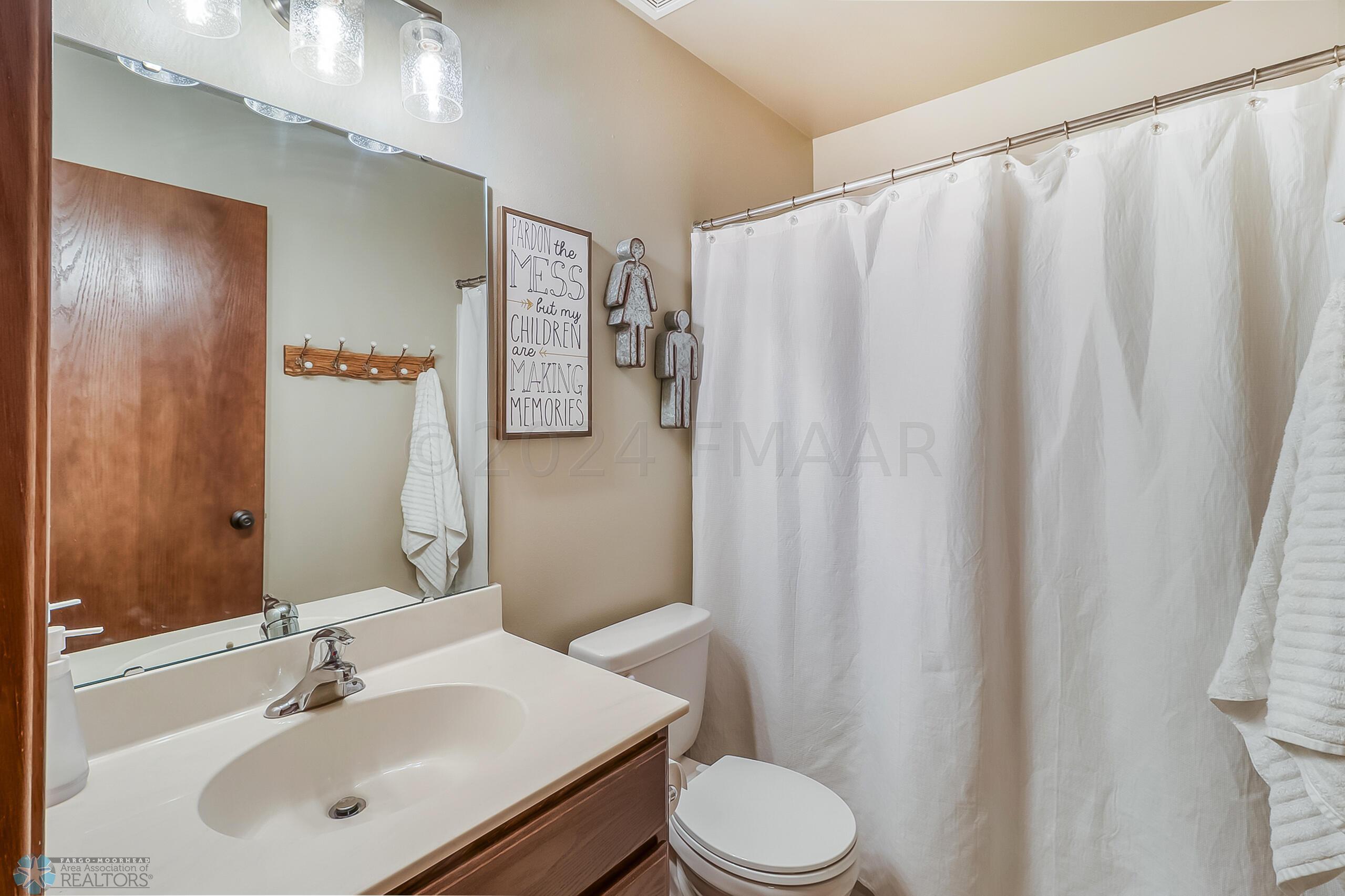 Basement Bathroom1_1