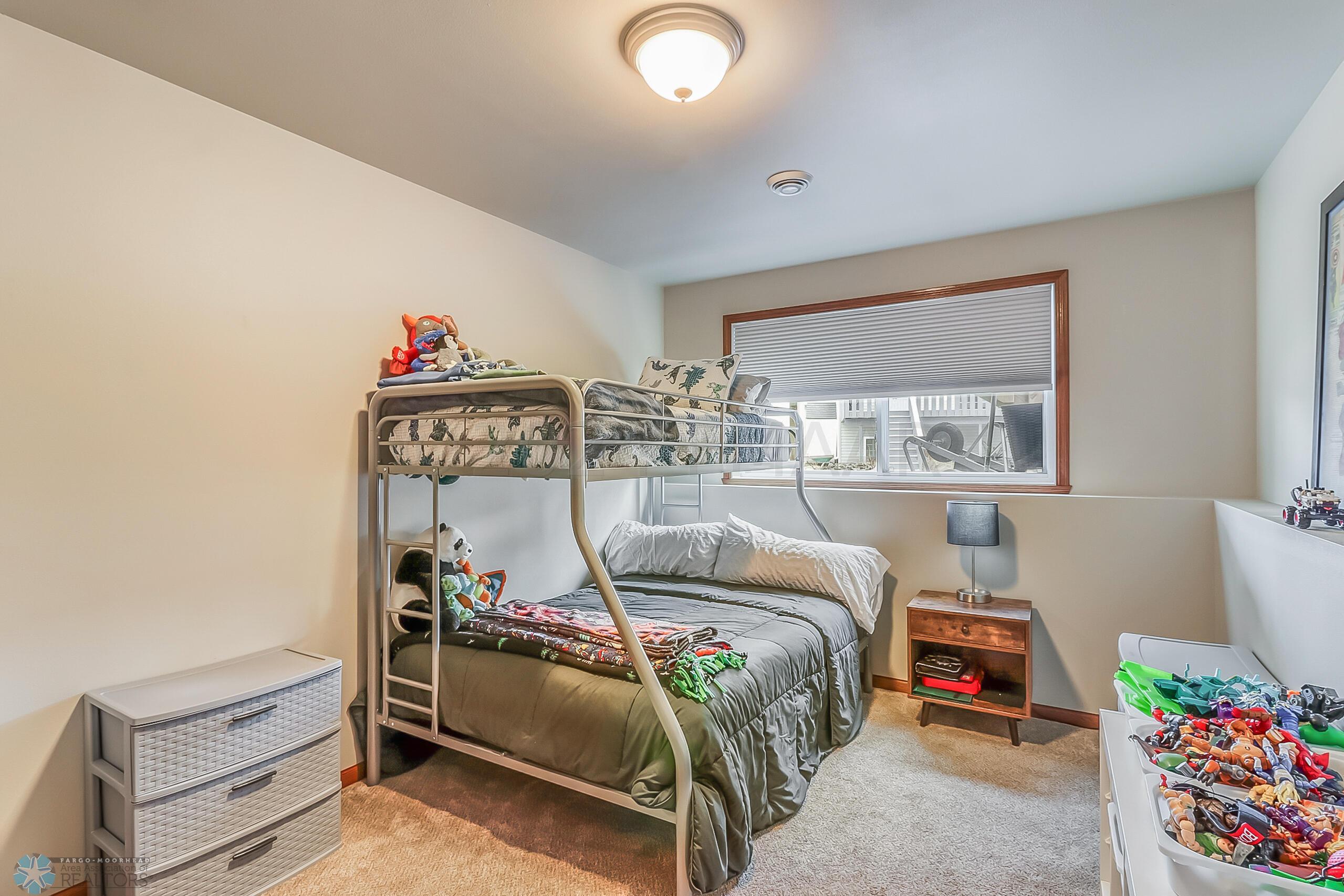 Basement Bedroom2_1