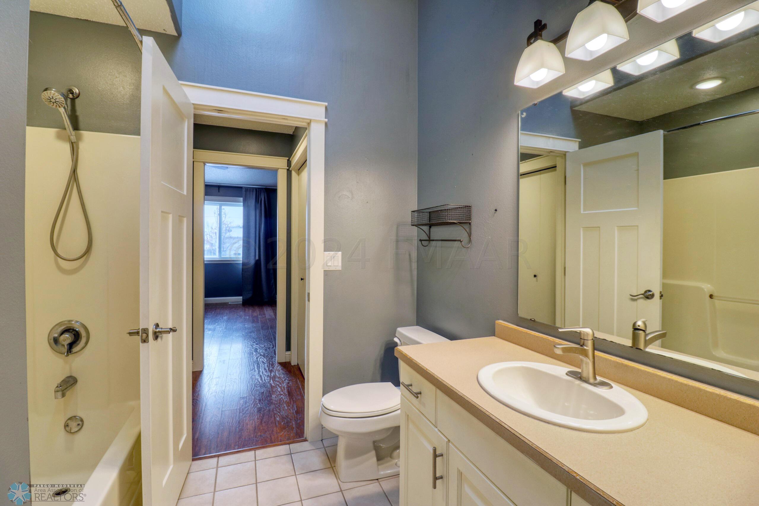 Primary Bathroom1_2