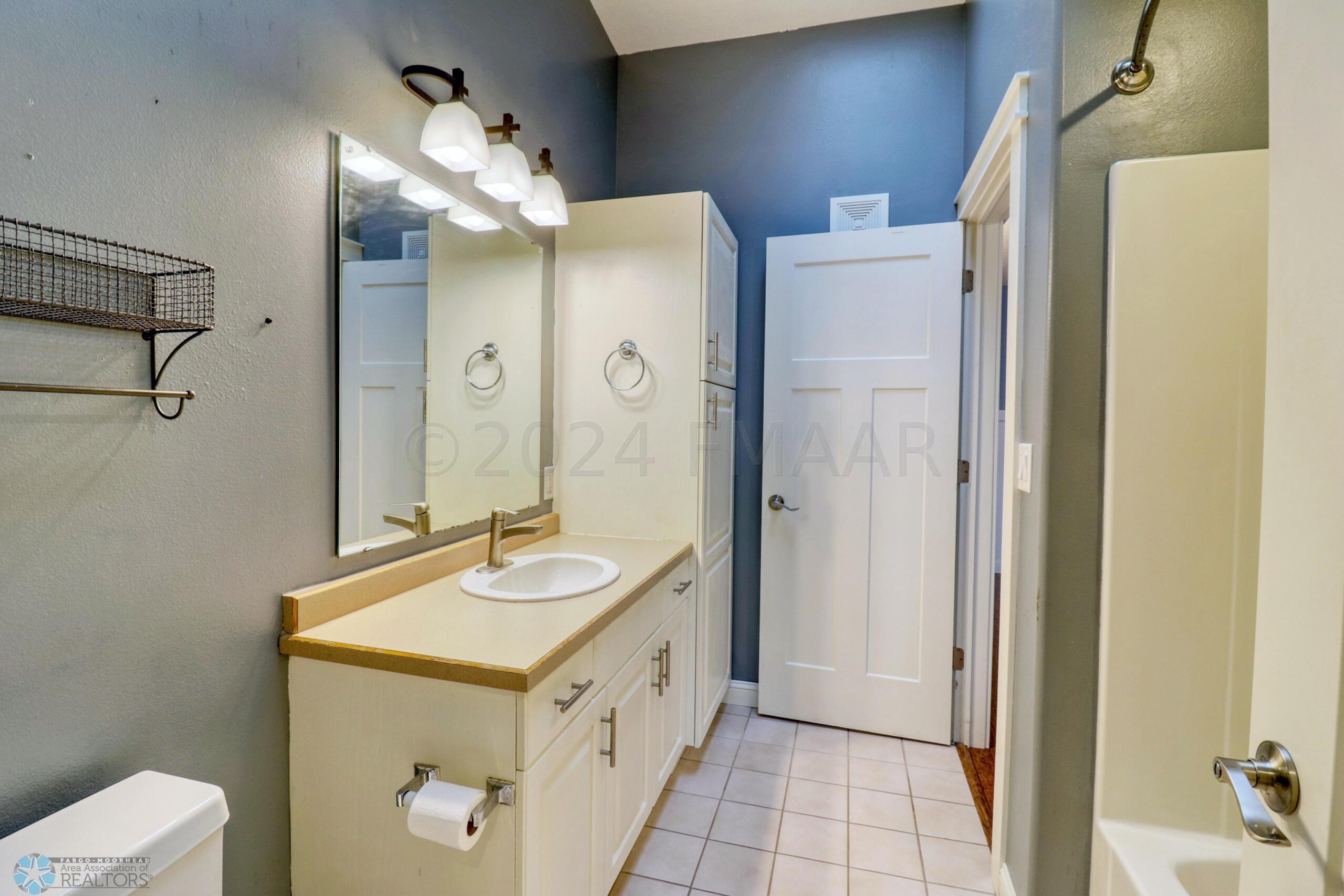 Primary Bathroom1_3